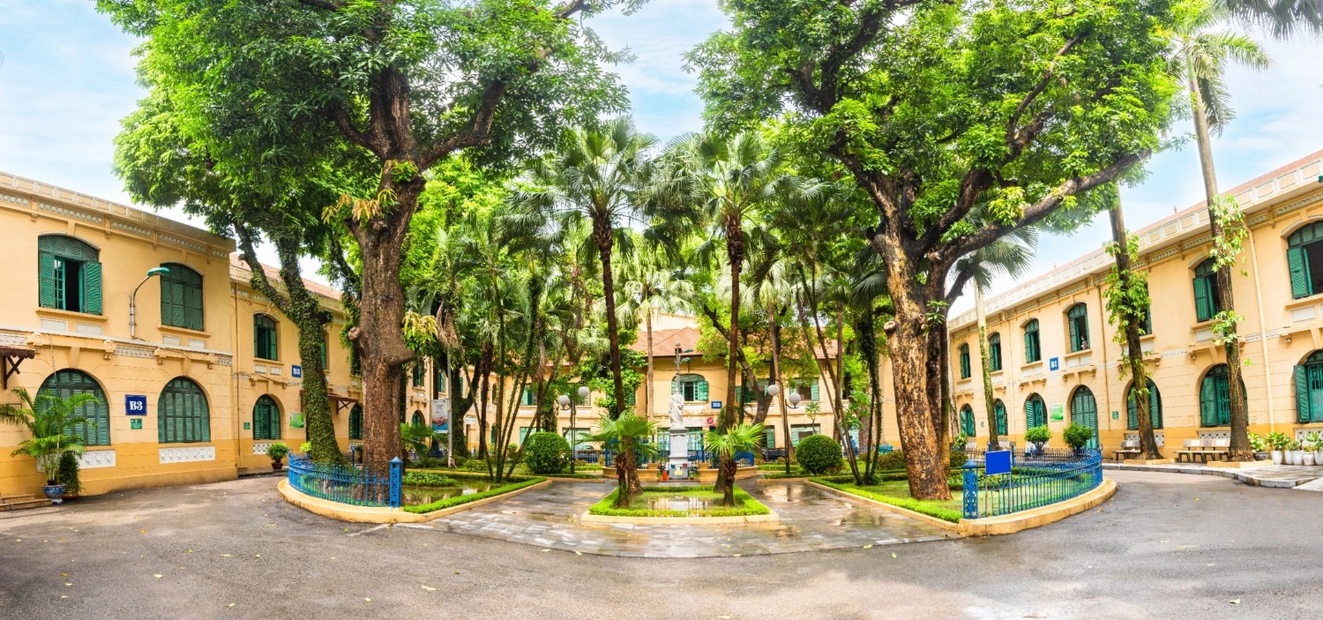 Nhà riêng gần bệnh viện Xanh Pôn, quận Ba Đình có giá bán bao nhiêu?