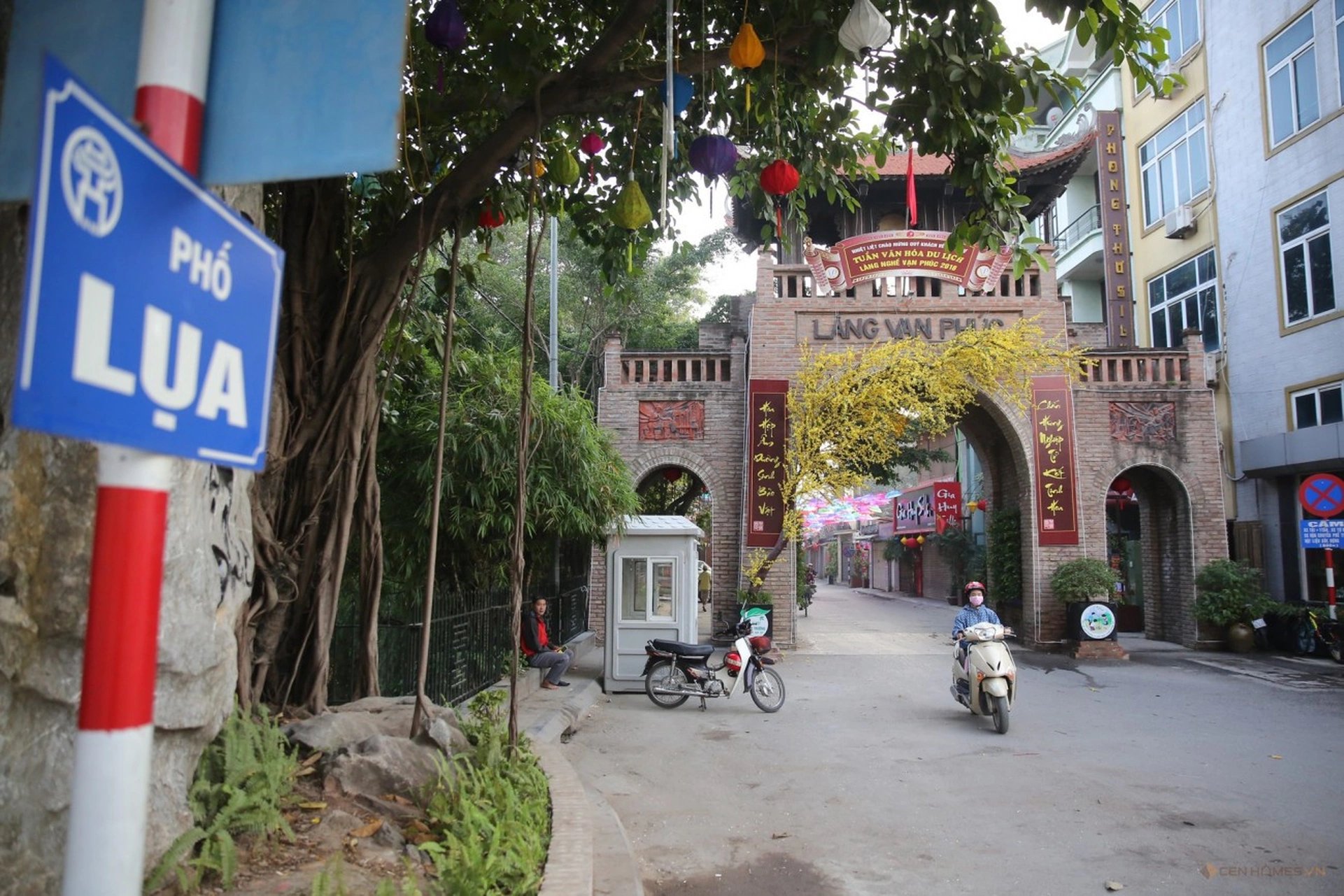 Giá bán nhà riêng, nguyên căn Phố Lụa, quận Hà Đông hiện tại là bao nhiêu?