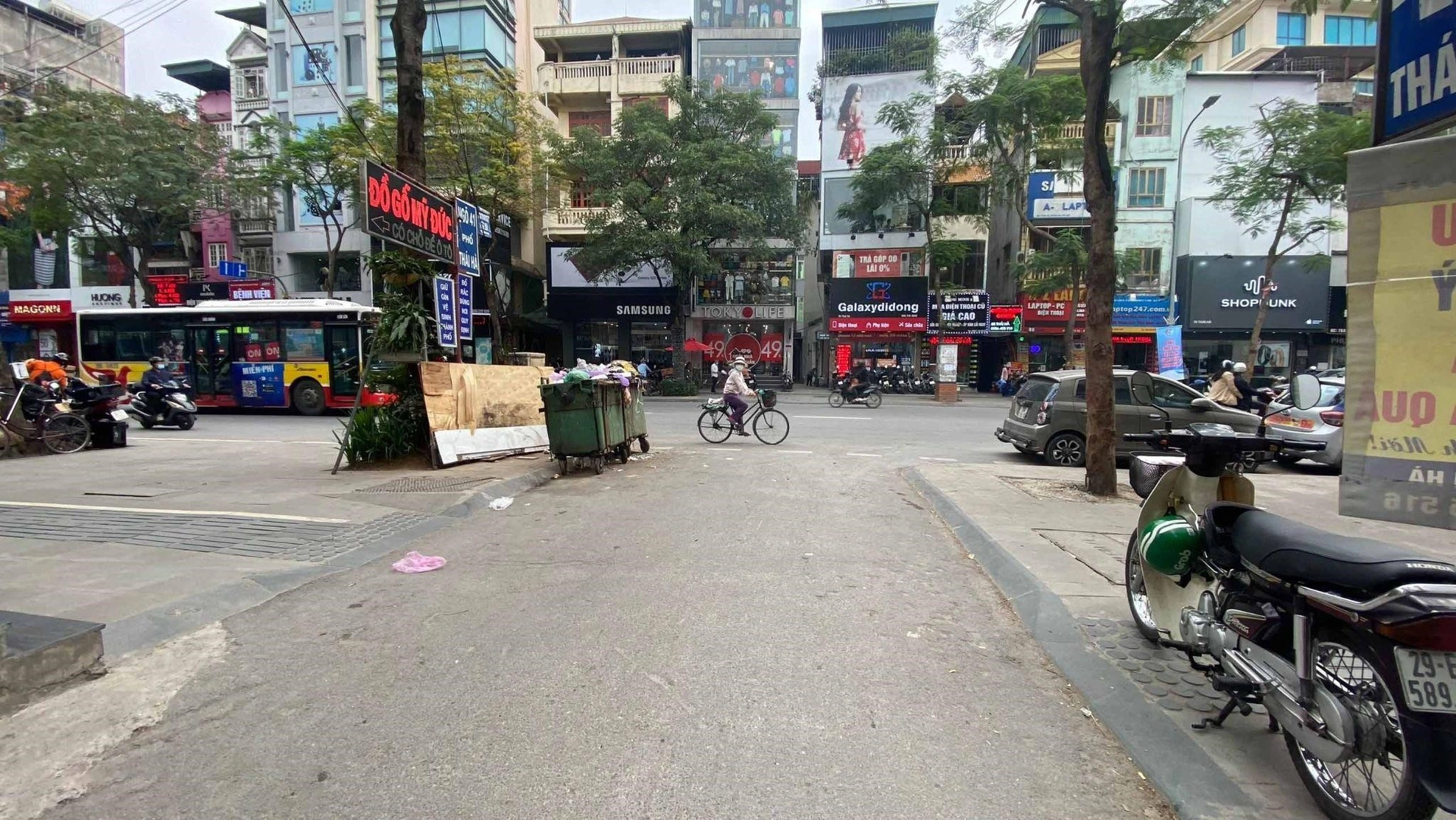 Nhà riêng gần bệnh viện đa khoa Nông Nghiệp, quận Đống Đa có giá bán bao nhiêu?