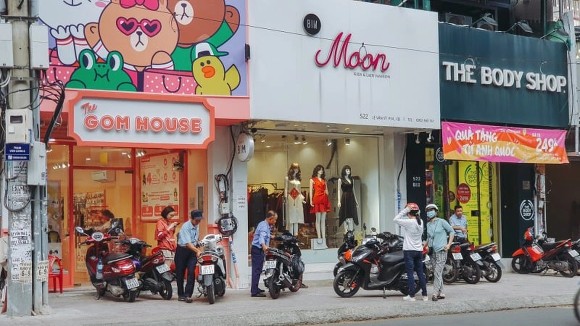 Nhà mặt phố đường Lê Văn Sỹ, Quận 3 hiện có giá bao nhiêu?