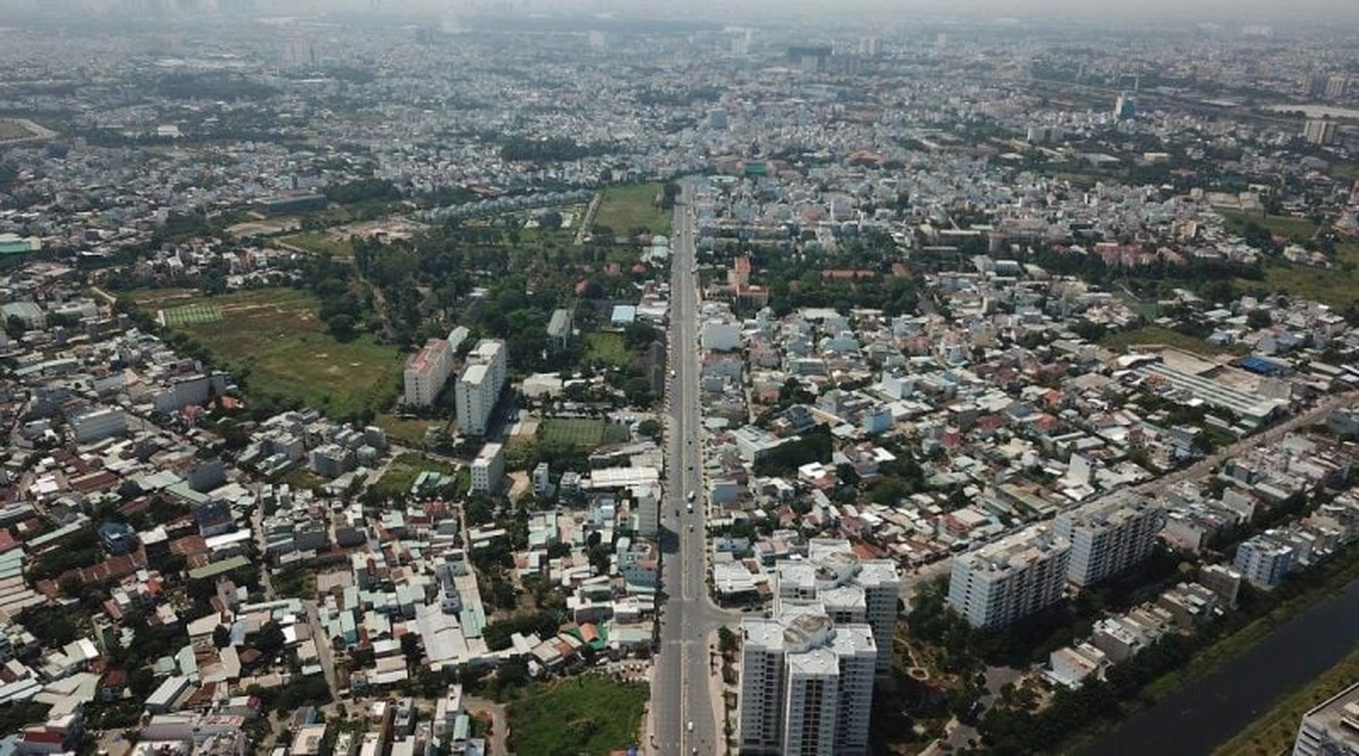 Địa điểm làm thủ tục nhập khẩu đối với hộ gia đình mua nhà đất tại đường Tân Phước, quận 10
