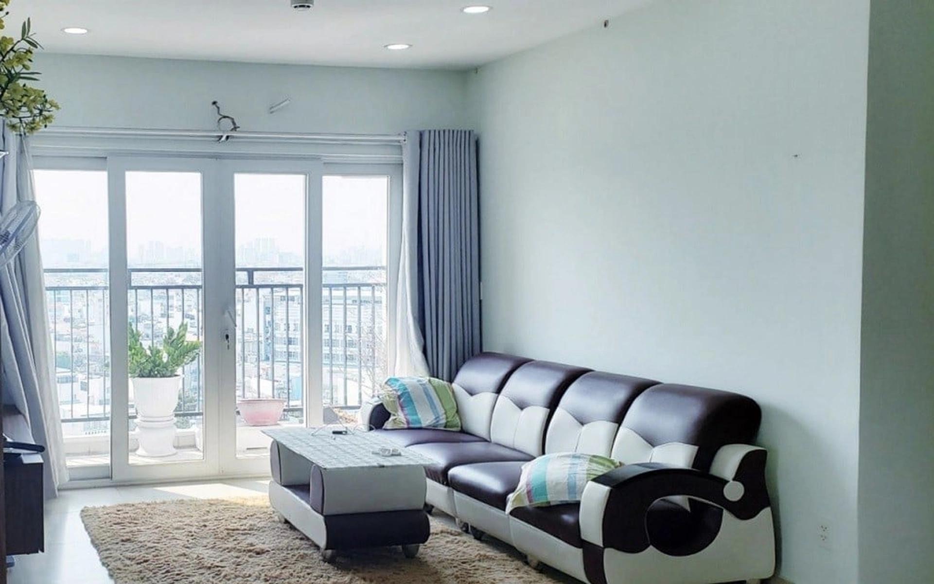 Có đủ chỗ đậu ôtô và xe máy chung cư Gia Phát Apartment Quận Gò Vấp không?