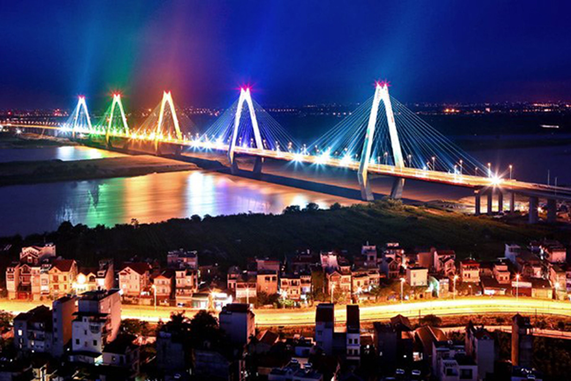 Cập nhật giá bán nhà riêng 4PN tại phường Phú Thượng, quận Tây Hồ