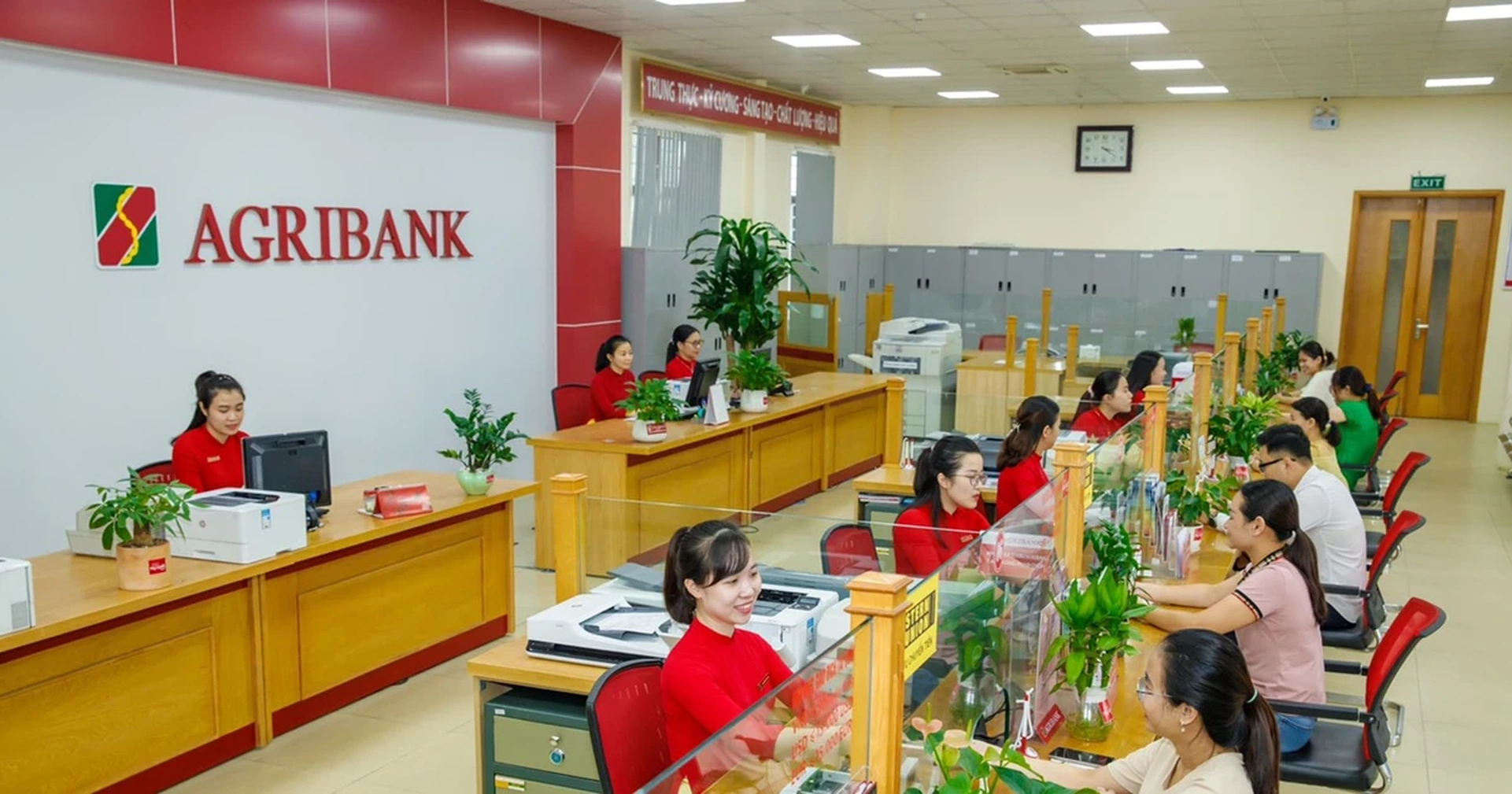 100 triệu gửi ngân hàng Agribank lãi suất bao nhiêu?