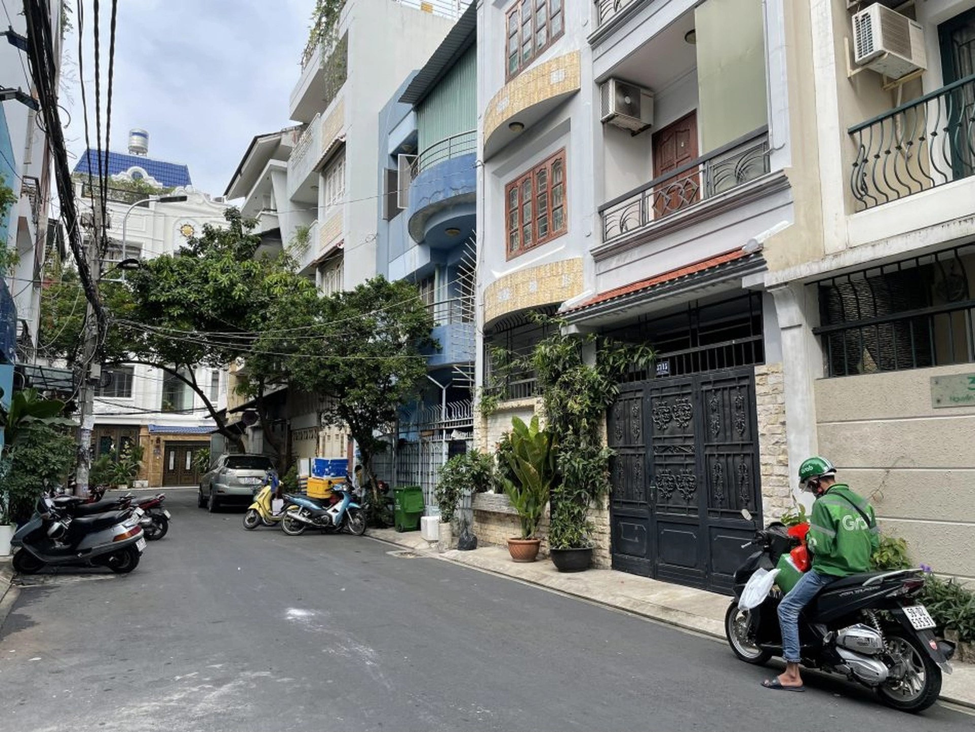 Cập nhật giá bán nhà hẻm xe hơi tại phường Tân Hưng Thuận, quận 12