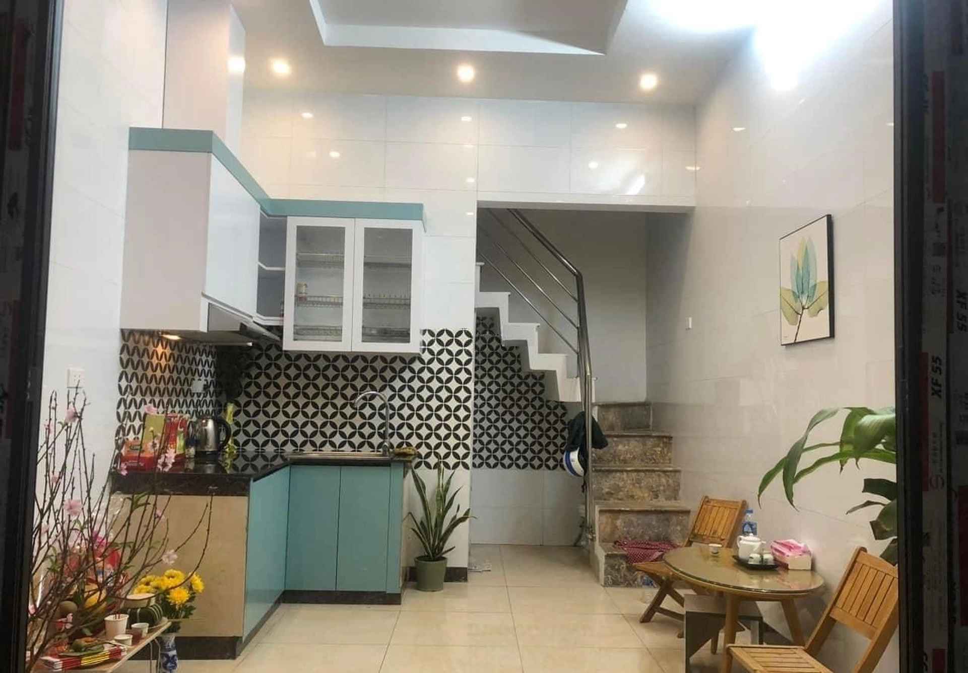Giá bán nhà riêng 2PN tại phường Khương Thượng, quận Đống Đa đang bán bao nhiêu?