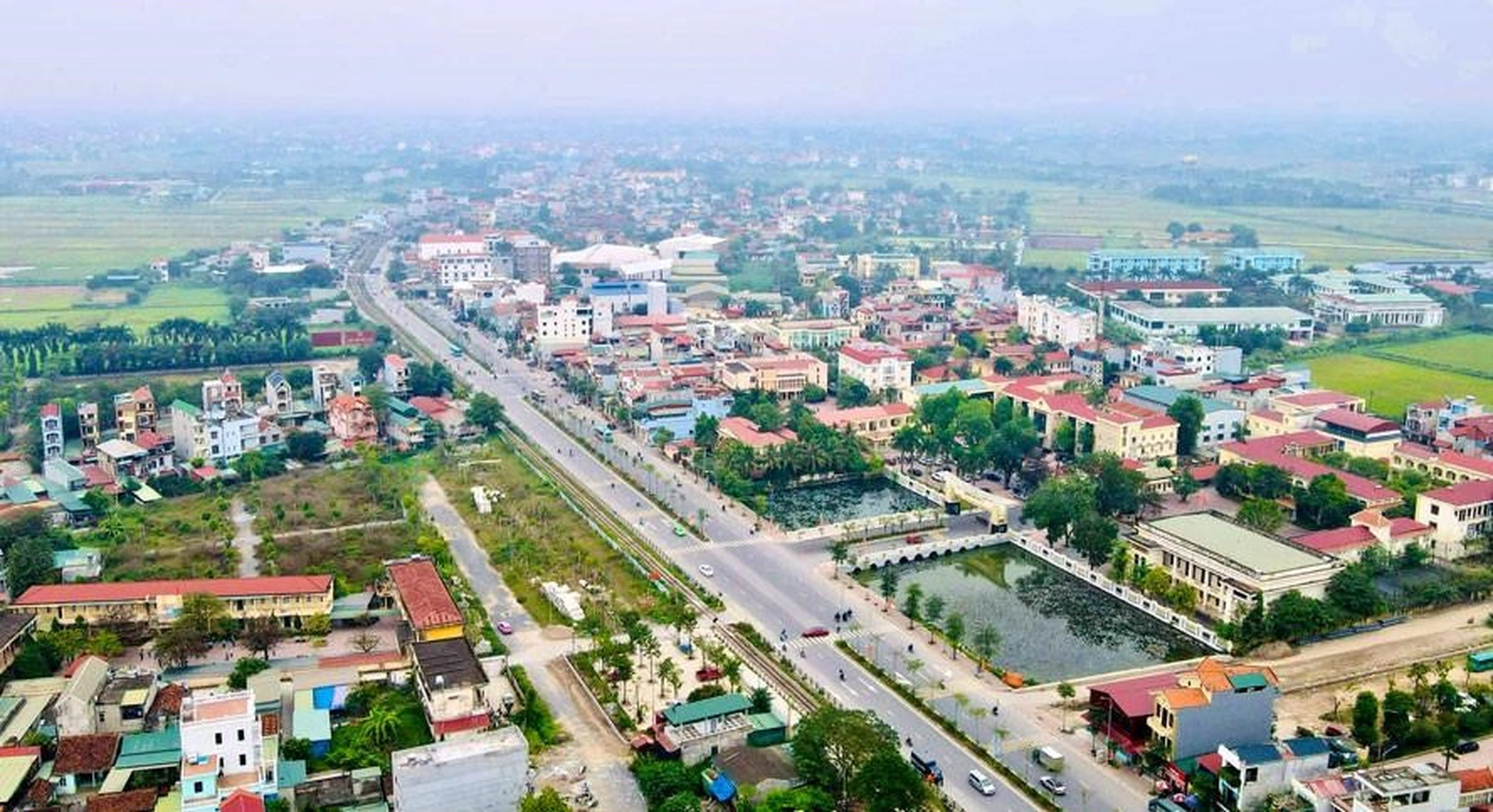 Giá bán nhà đất tại thị trấn Phú Xuyên, huyện Phú Xuyên hiện là bao nhiêu?