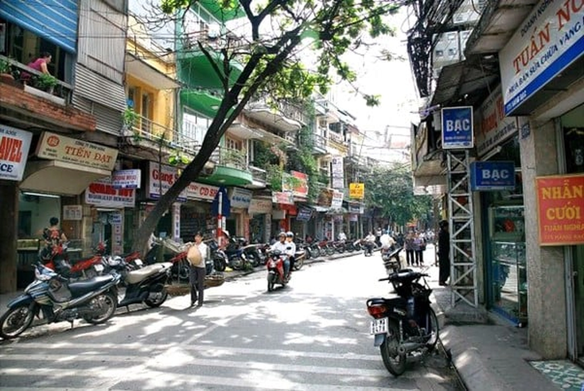 Nhà đất thổ cư phường Hàng Trống và Hàng Bông bên nào đắt, bên nào rẻ hơn?