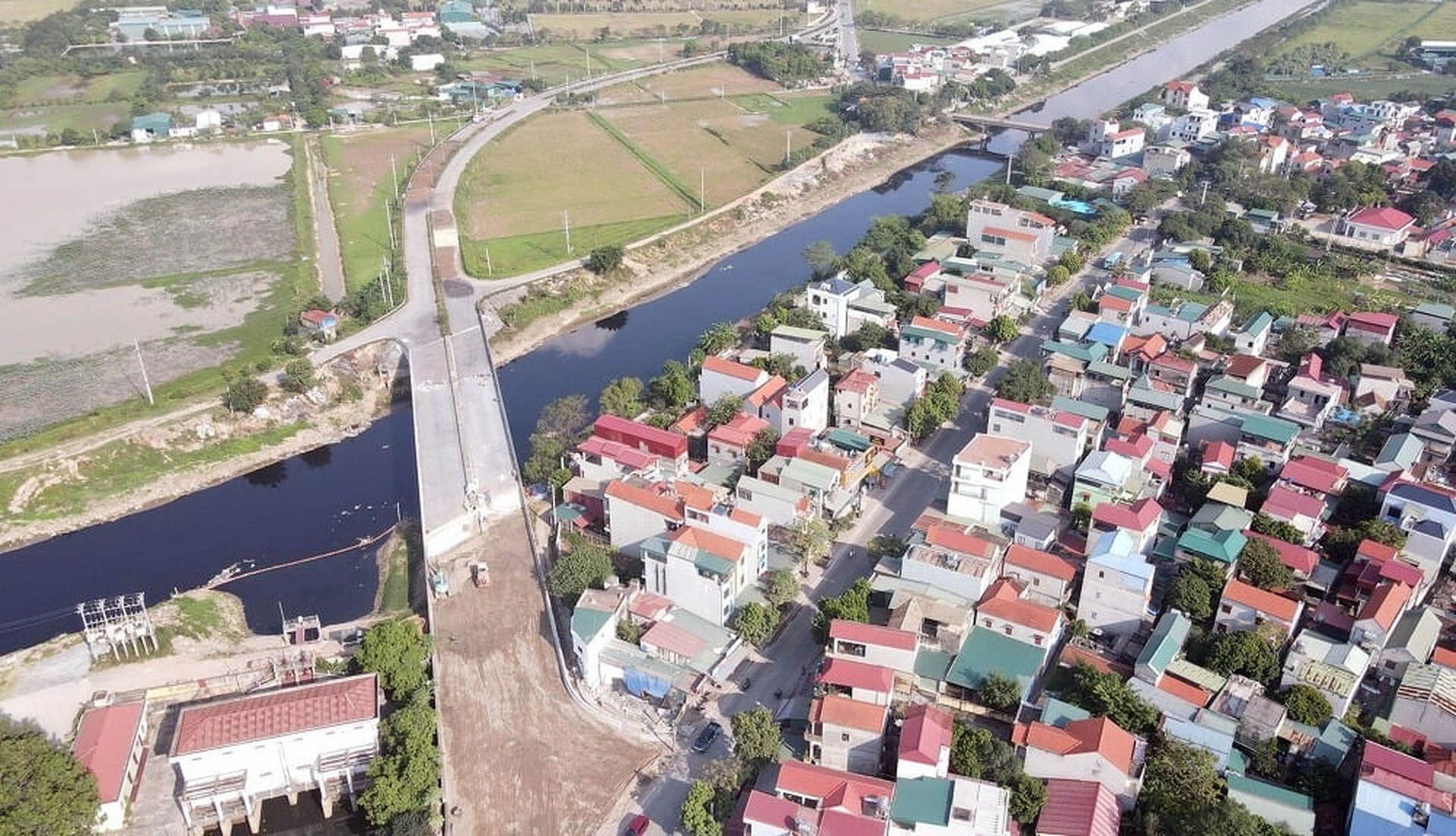 Nhà đất tại xã Hiền Giang, huyện Thường Tín có giá bán bao nhiêu?
