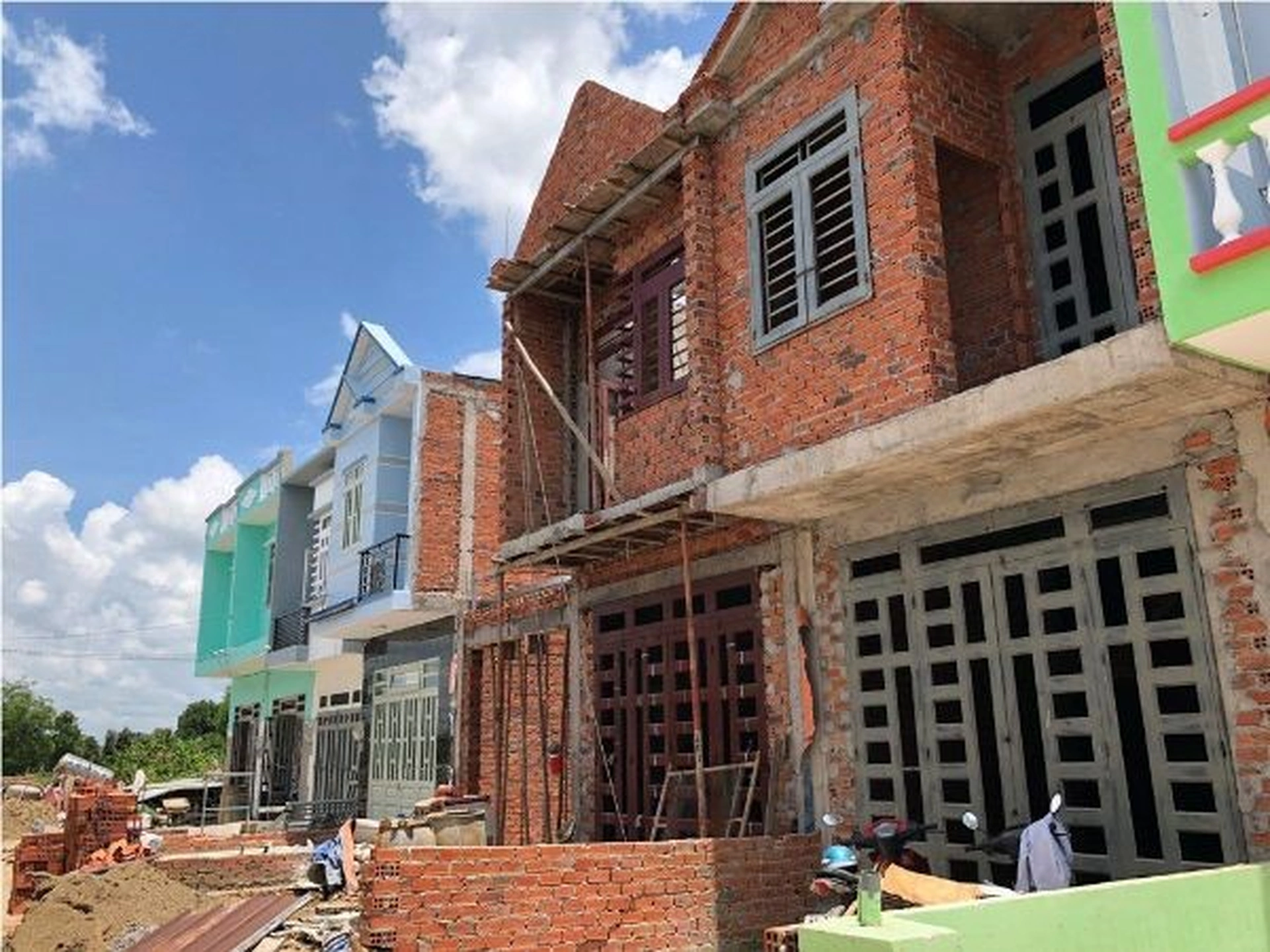 Mua lại nhà xây sai phép cần thực hiện những thủ tục gì?