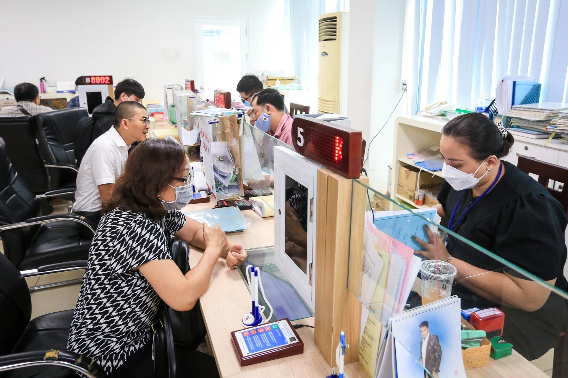 Công chức, viên chức vay vốn mua nhà ở xã hội được hưởng những ưu đãi gì?