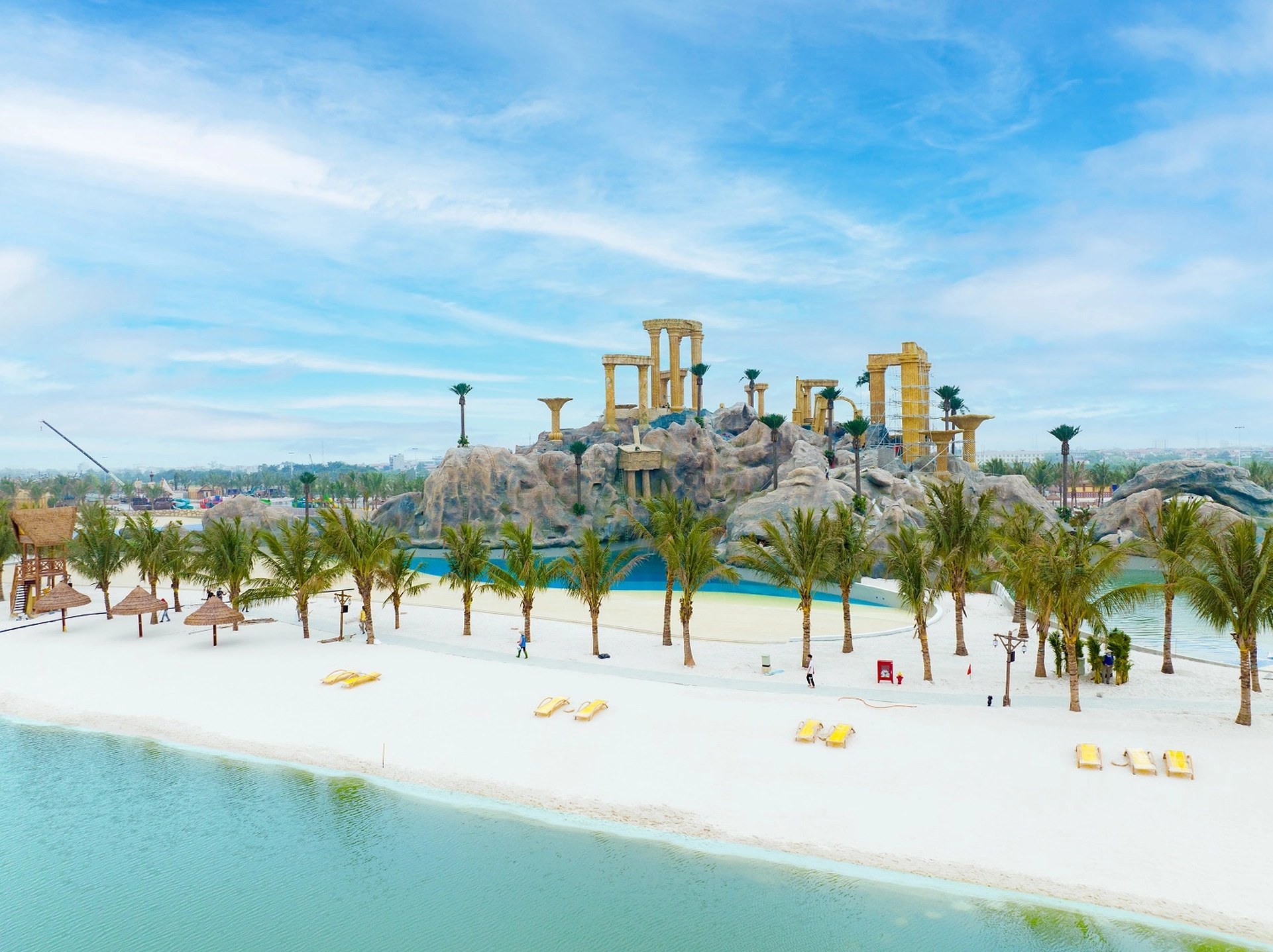 Cắm trại trên bãi biển Vinhomes Ocean Park 2 có gì hấp dẫn giới trẻ?