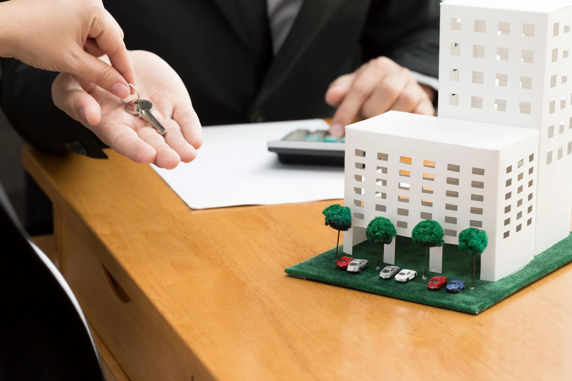 Nên hay không việc mua chung cư ở thời gian ngắn rồi bán lại?