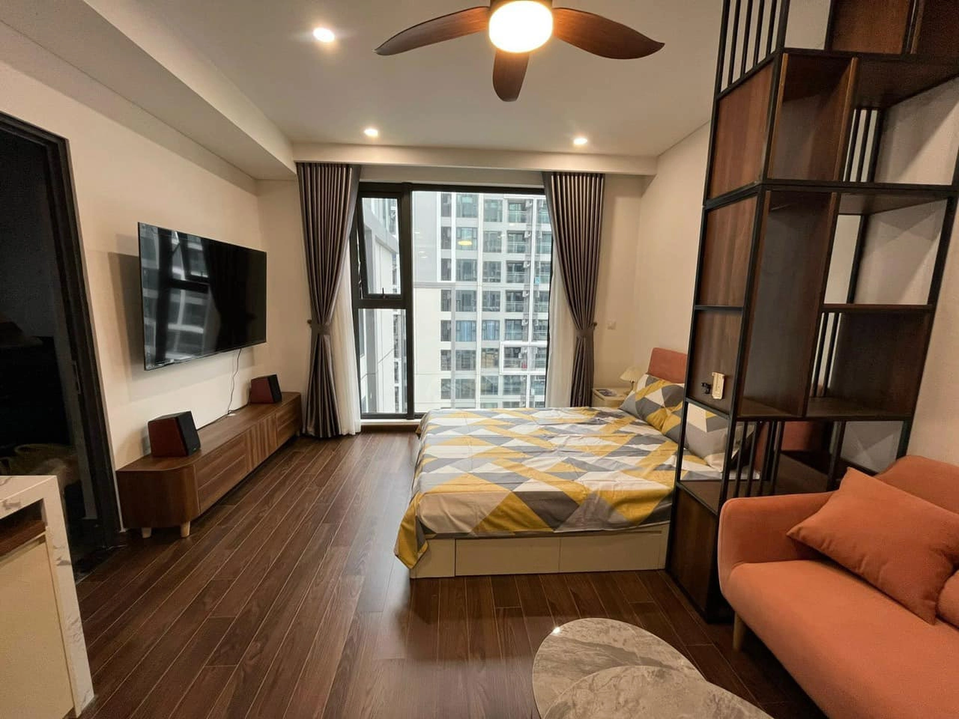 Thu nhập 25 triệu/tháng, mua căn hộ 1,5 tỷ Hà Nội thủ tục vay ngân hàng thế nào?