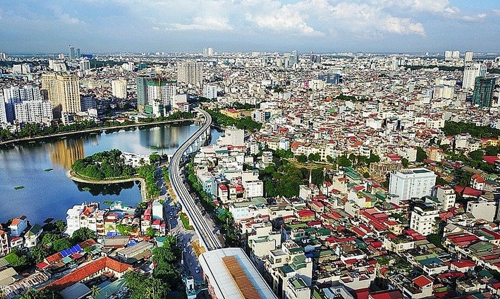 Nên hay không việc bán căn chung cư Hà Nội giá 4 tỷ để mua nhà mặt đất?