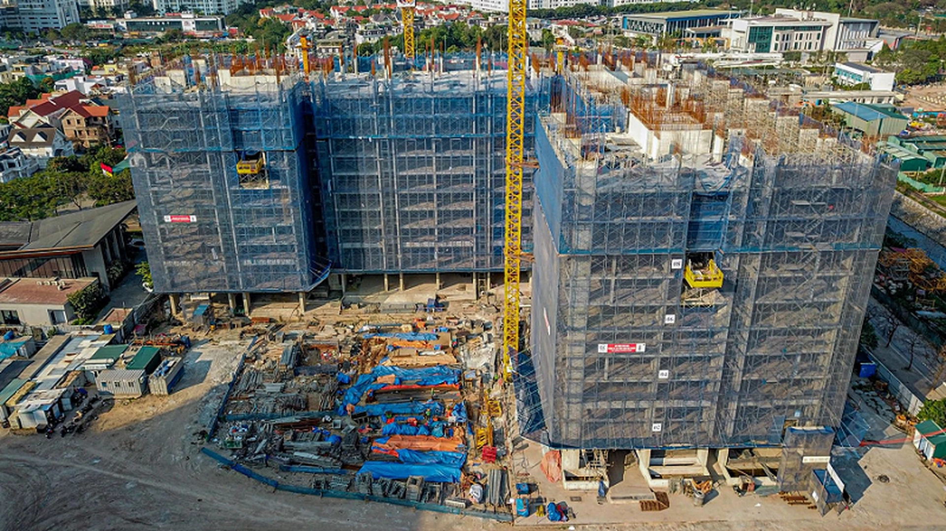 Có nên thanh toán toàn bộ khi mua chung cư đang xây dựng không?