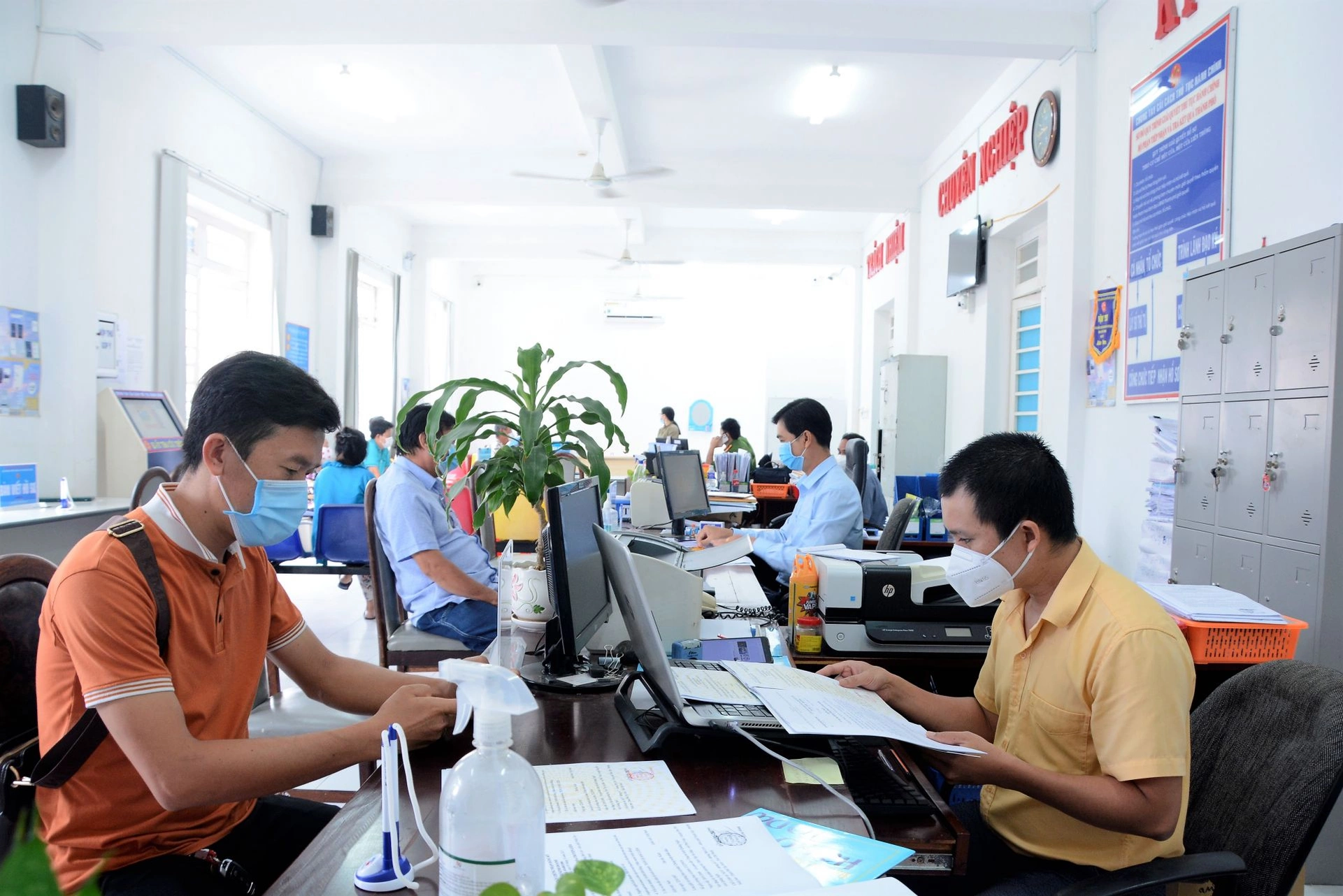 Chuyển nơi đăng ký thường trú sang nhà mới cần làm những thủ tục gì?