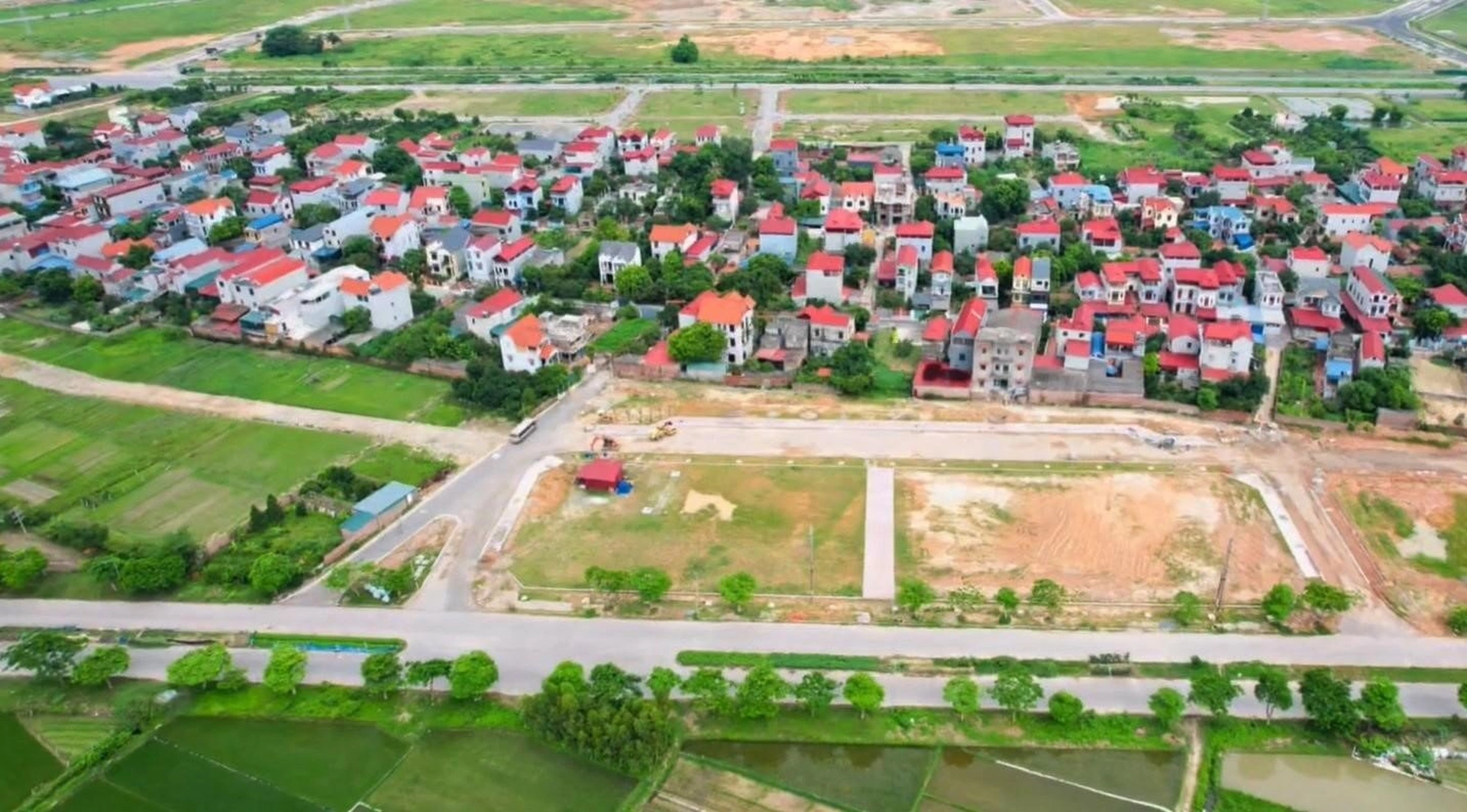 Gần 100 triệu/m2 cho giá đất trong ngõ ngoại thành Hà Nội, lý do vì sao?
