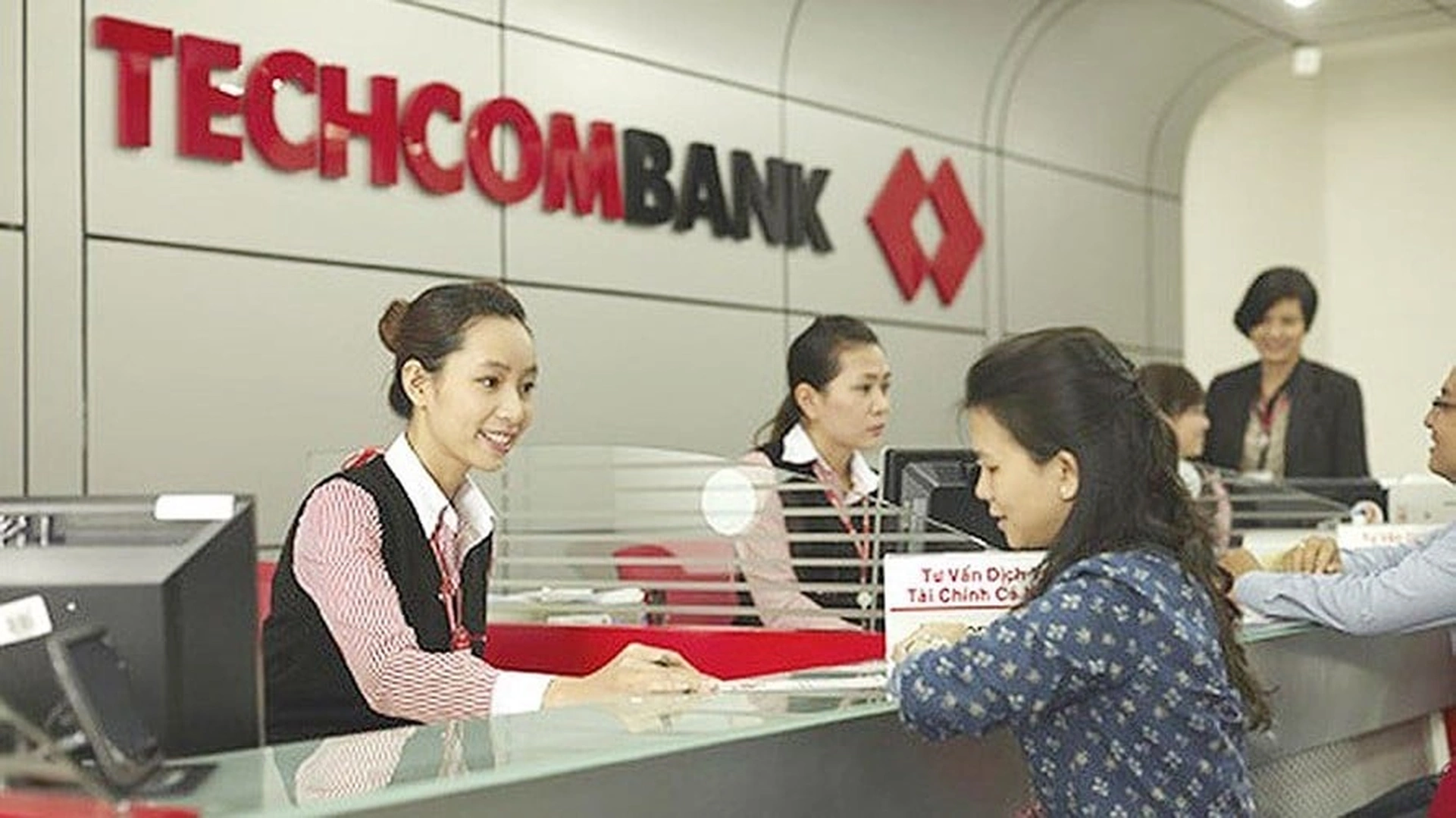 Vay ngân hàng Techcombank 600 triệu mua nhà trong 15 năm, gốc lẫn lãi phải trả mỗi tháng là bao nhiêu?