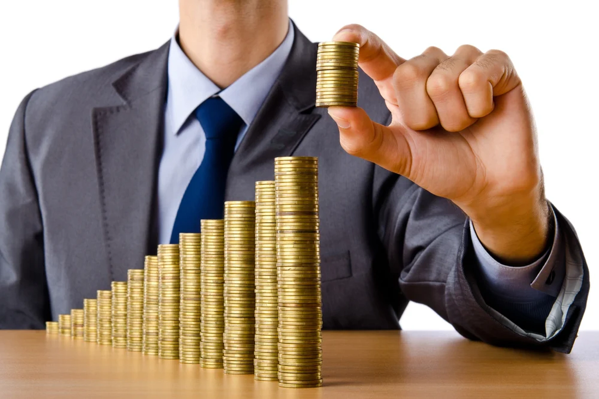 Giá nhà tăng liên tục, giải pháp nào để "hạ nhiệt"?