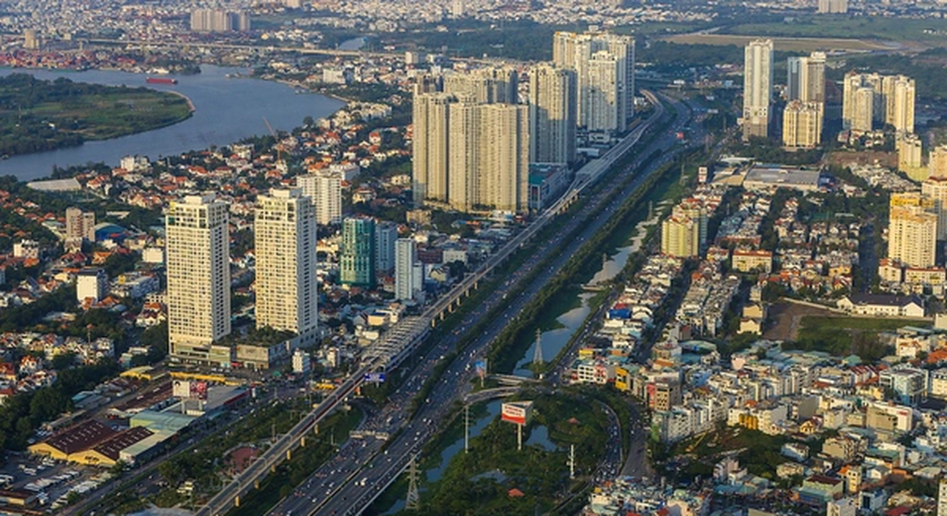 Chủ đầu tư thi nhau “bung” hàng, giá nhà dự kiến sẽ tăng trong năm 2025?