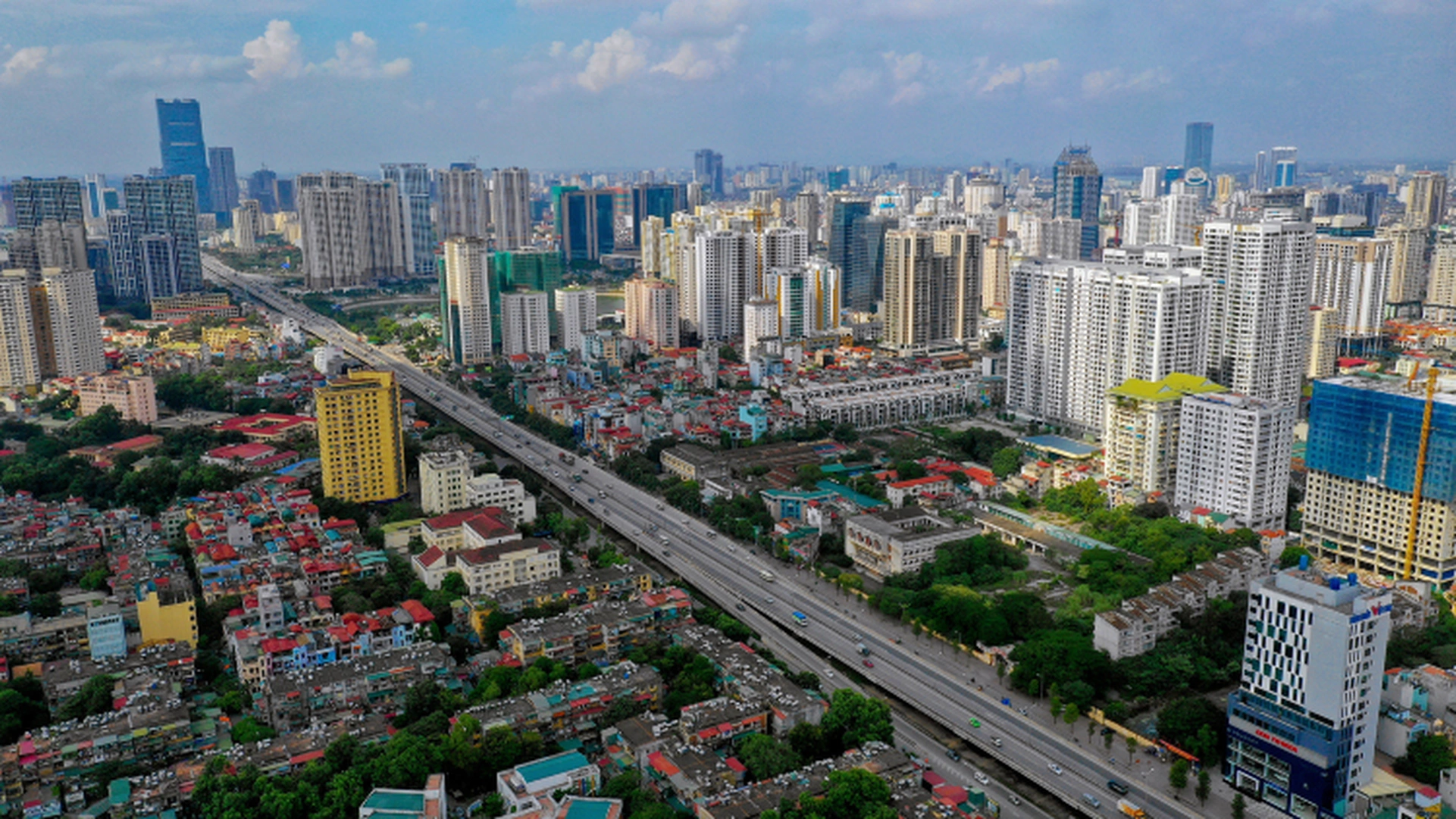 Nguồn tài chính dưới 2 tỷ đồng, những lựa chọn nào cho nhà đầu tư trong năm 2024