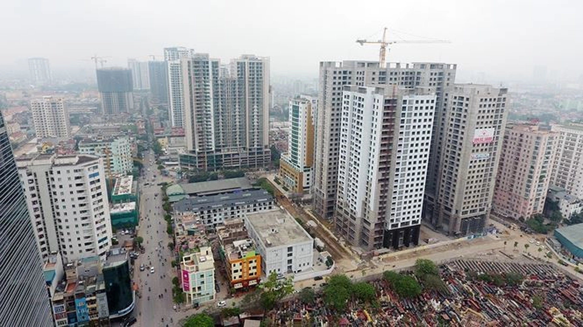 Giá chung cư Hà Nội tăng mạnh hơn TP.HCM, lý do vì sao?