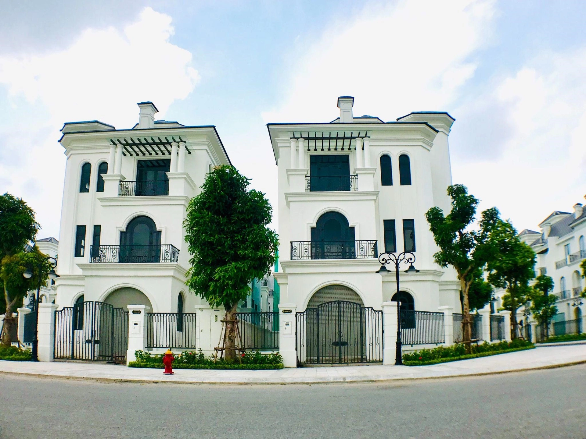 Bán căn biệt thự 120 - 150m2 phân khu Ngọc Trai Vinhomes Ocean Park ở đâu giá hợp lý?
