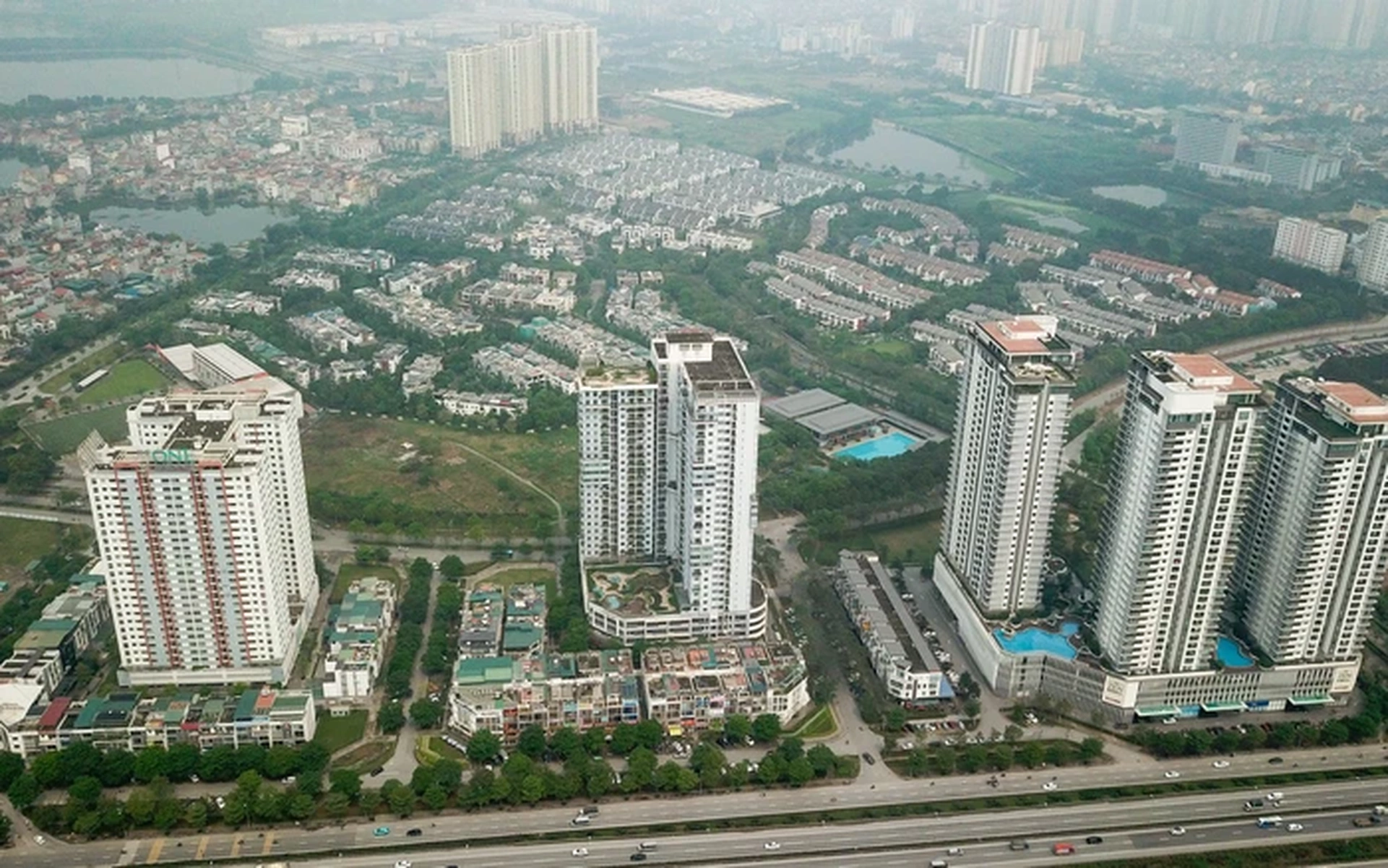 Lợi và hại khi mua căn hộ tầng cao: Chia sẻ kinh nghiệm từ người từng trải