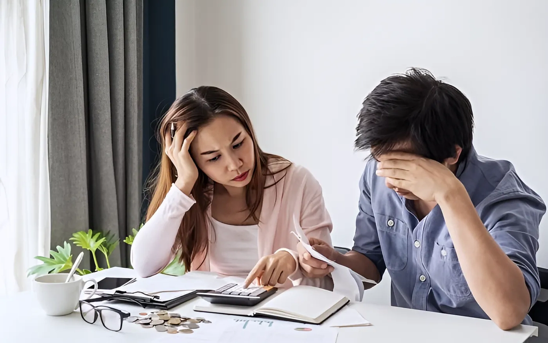 Tiết kiệm - "bài toán khó" của thế hệ trẻ: Tháo gỡ sau 1 năm sống chung với bố mẹ