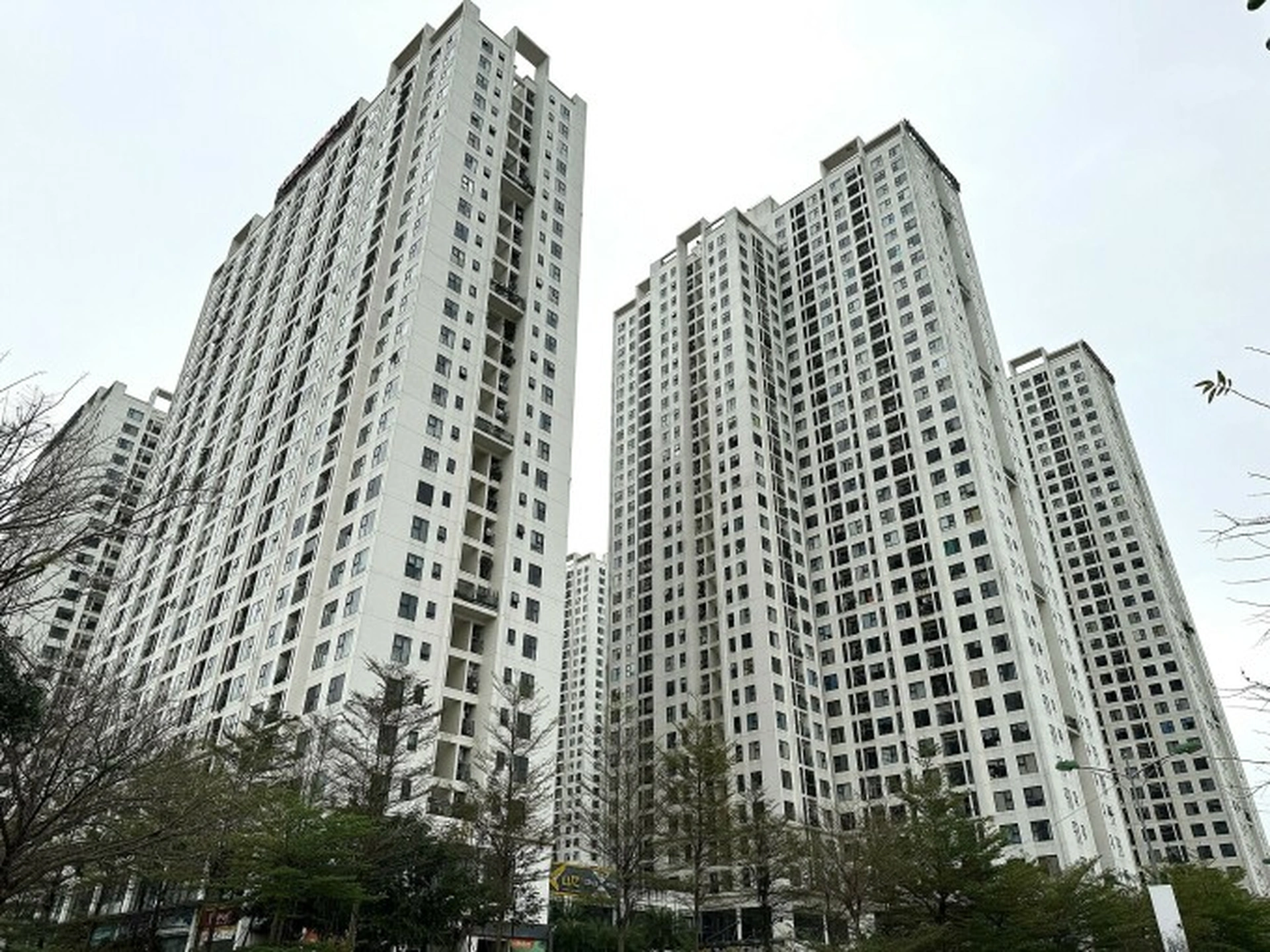 Thị trường chung cư Hà Nội năm 2023 ghi nhận những điểm sáng và khó khăn gì?