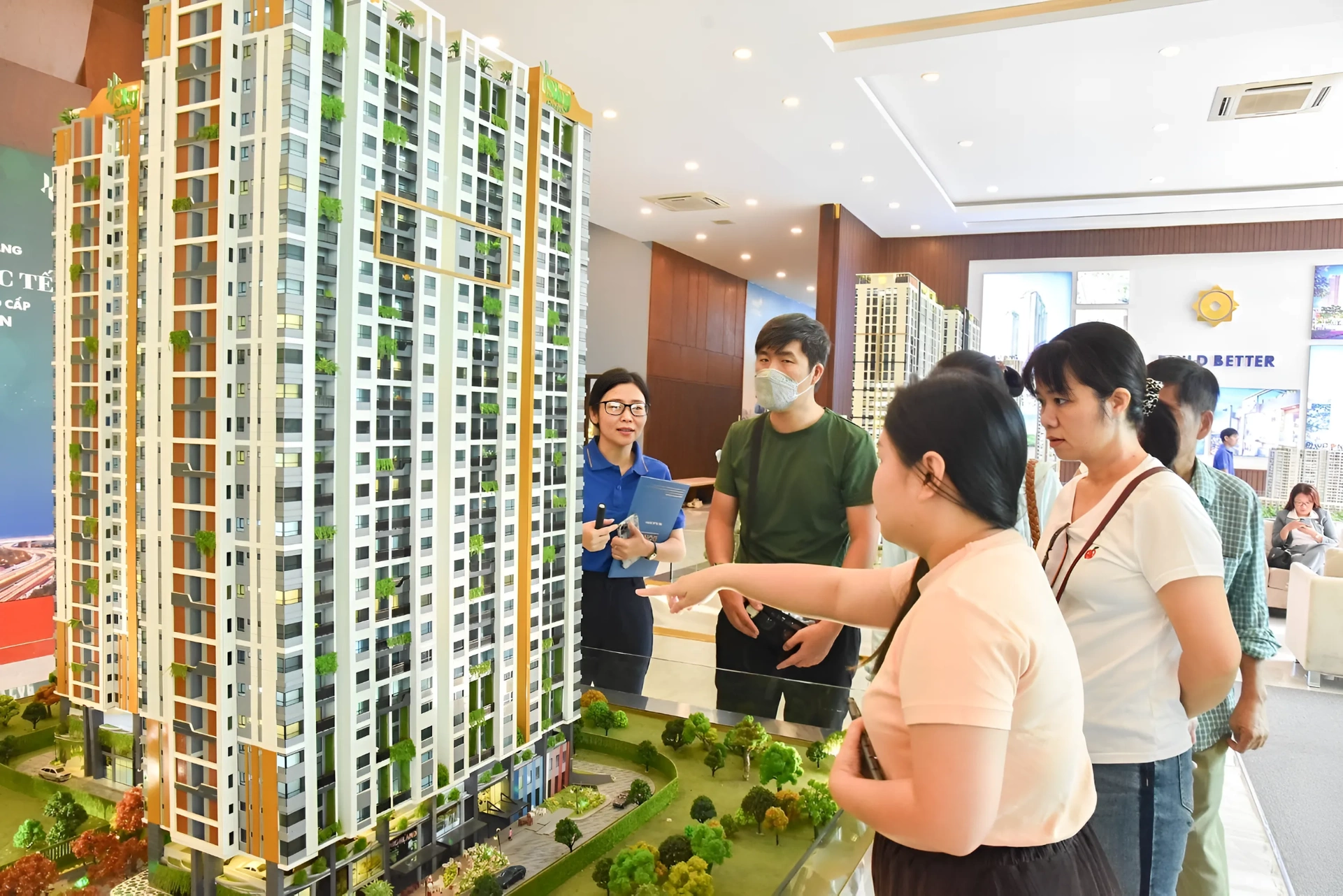 Cơ hội nào cho người mua nhà khi nguồn cung chung cư "khan hiếm"?