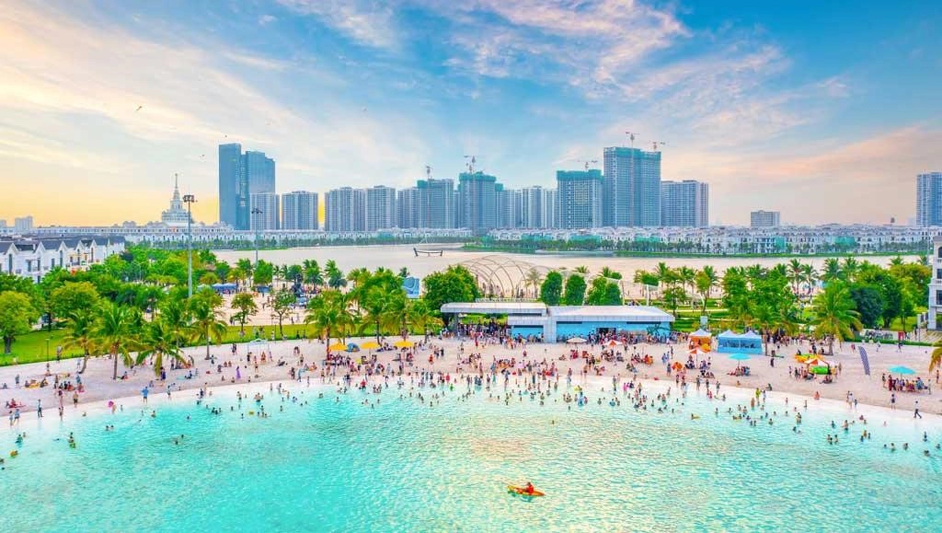 Cùng bạn thân trải nghiệm đi chơi tại Biển Hồ ở Ocean Park 1