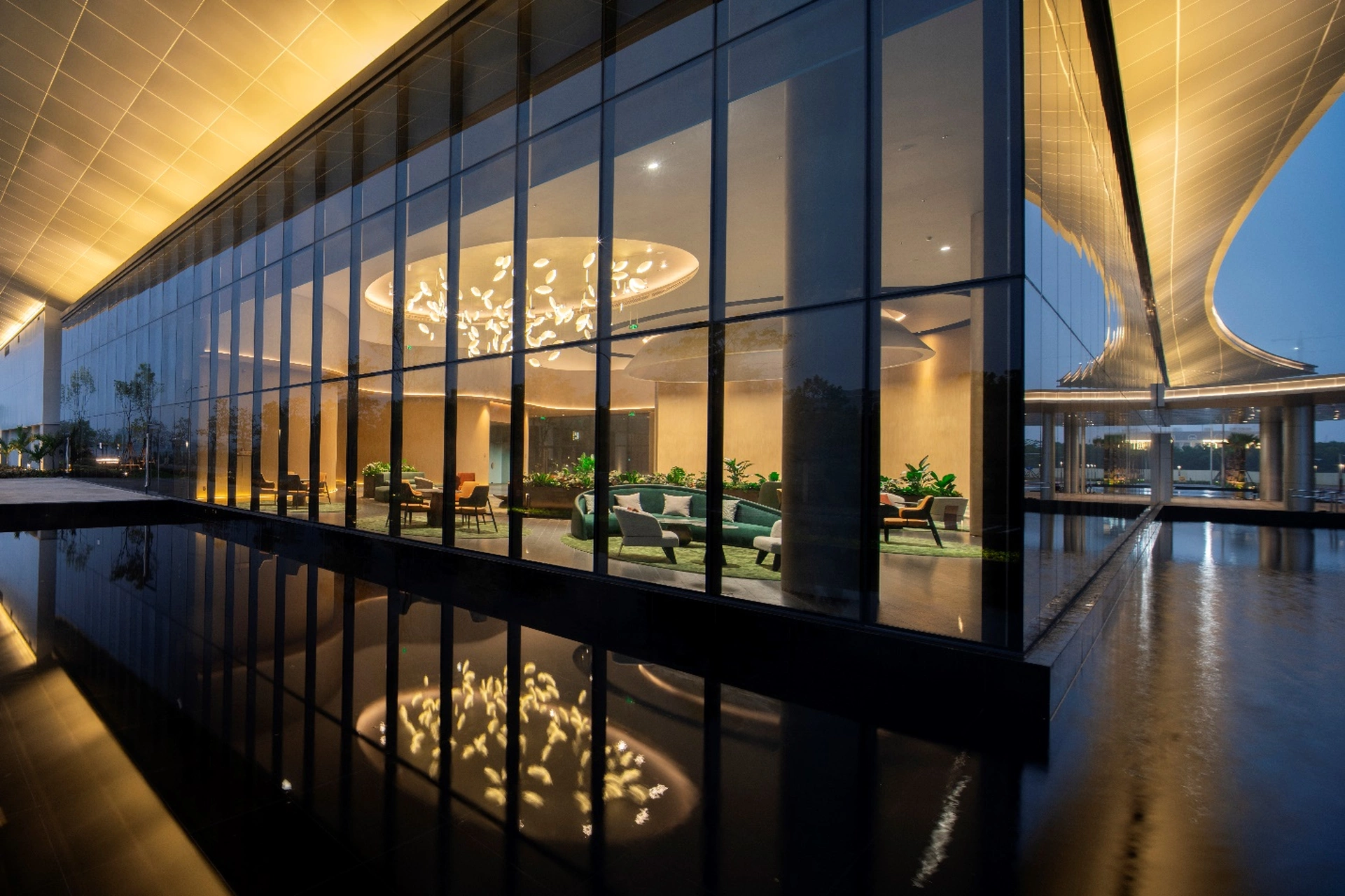 Khu nhà mẫu The Galleria by Masterise Homes khai trương khi nào?