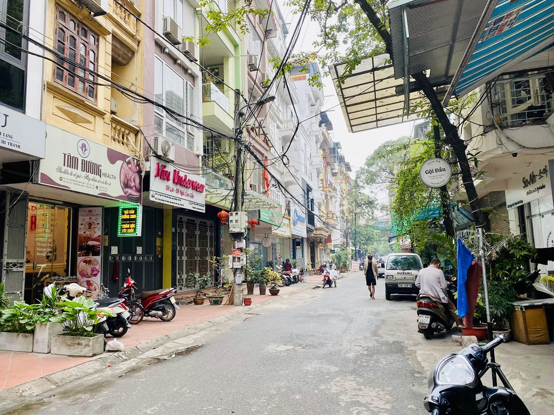 Nhà mặt phố 5 tầng đường Pháo Đài Láng quận Đống Đa giá bao nhiêu?
