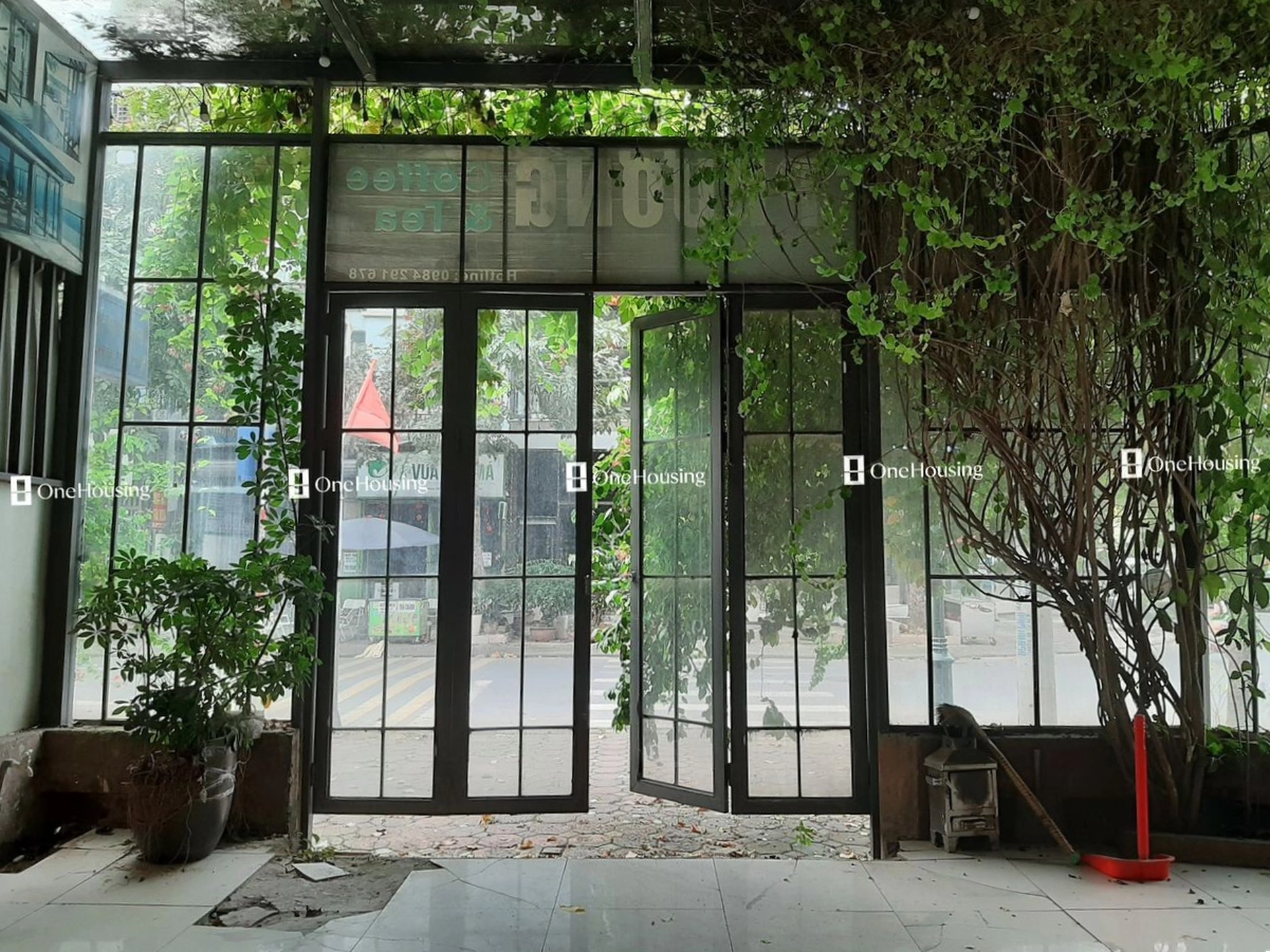 Nhà mặt ngõ diện tích 120m2 - 150m2 cách đường Bát Khối quận Long Biên giá bao nhiêu?