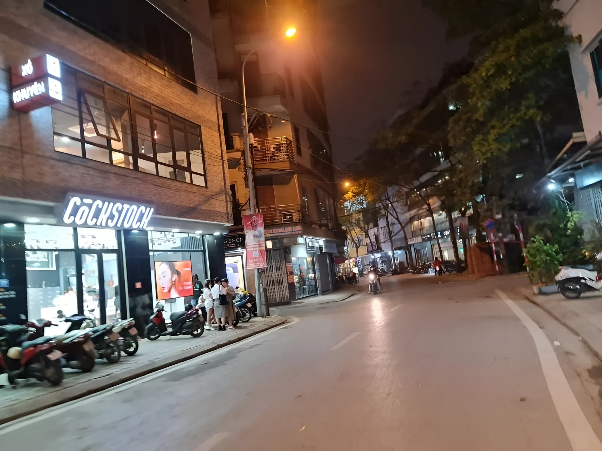 Nhà mặt ngõ diện tích dưới 30m2 đường Tam Khương quận Đống Đa giá bao nhiêu?