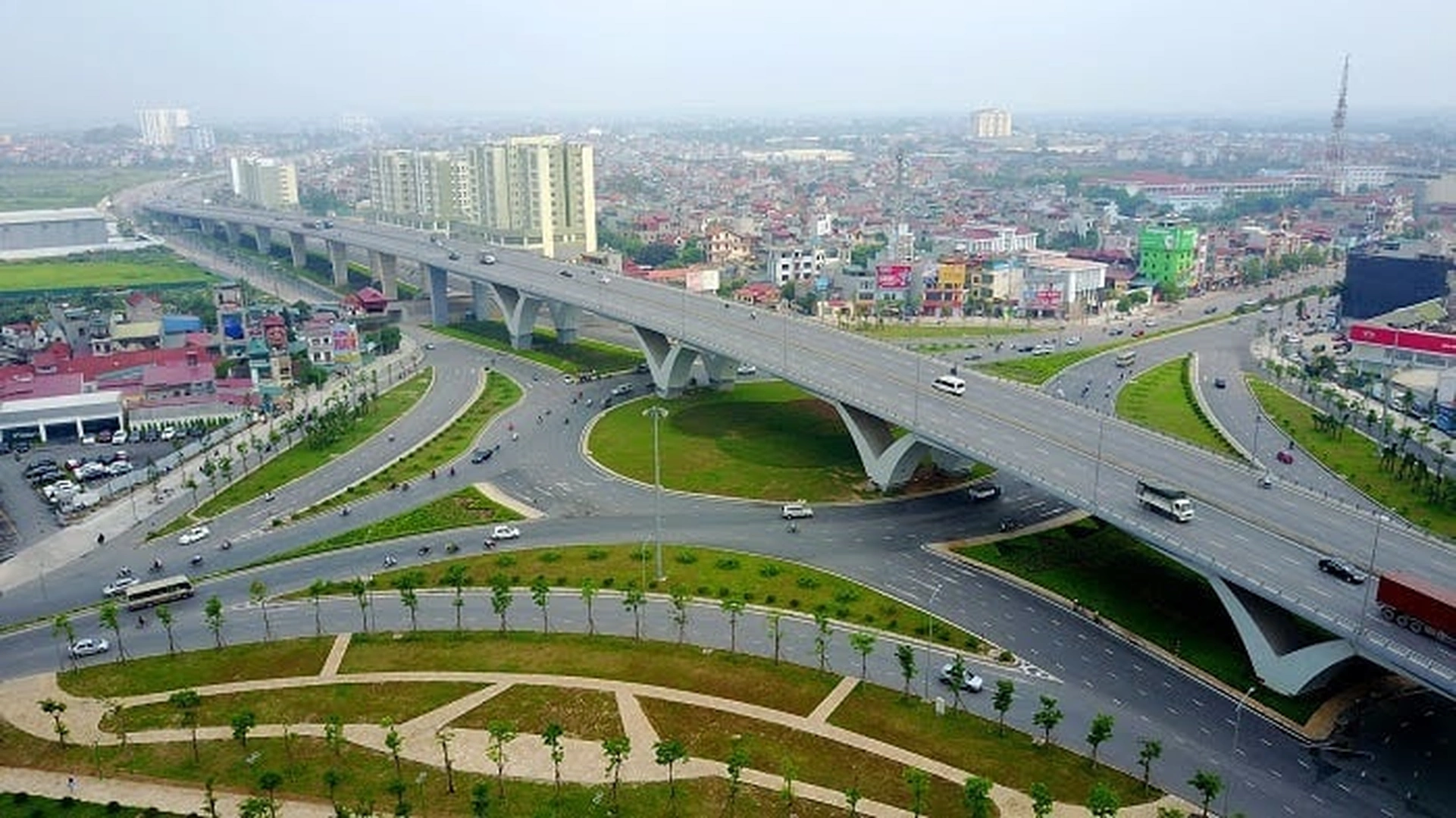 Nhà mặt ngõ diện tích dưới 30m2 5 tầng cách đường Phúc Lợi quận Long Biên giá bao nhiêu?