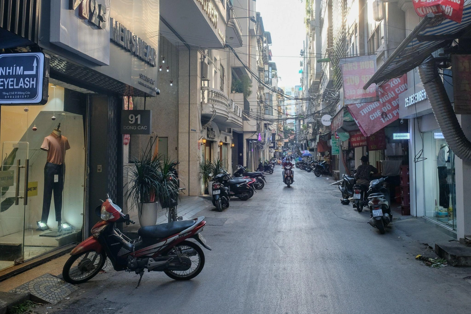 Nhà mặt phố mặt tiền 3m đường Đông Các quận Đống Đa giá bao nhiêu?