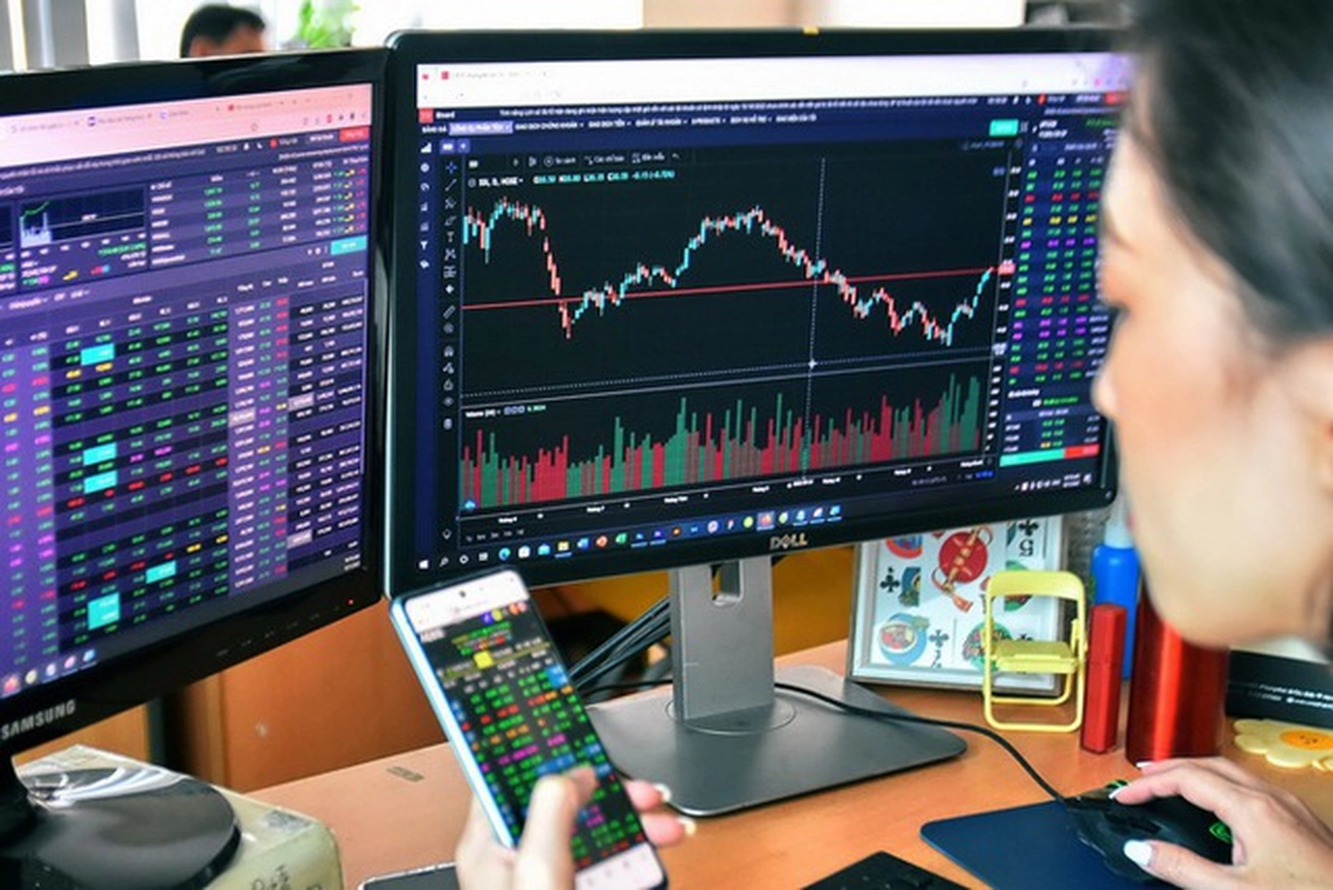Triết lý đầu tư của Warren Buffett: "Hãy tham lam khi mọi người sợ hãi''