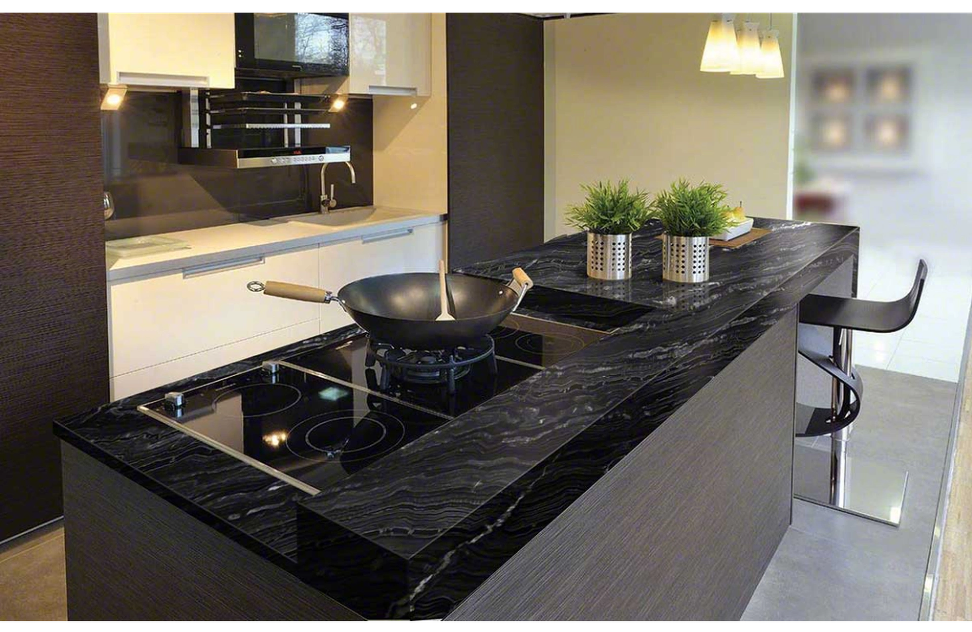 Làm thế nào để bảo dưỡng và vệ sinh mặt bếp đá granite đúng cách?