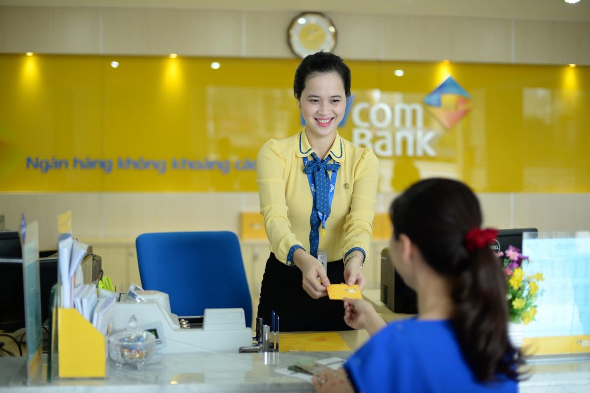 Làm thế nào để biết lãi suất tiền gửi tiết kiệm khi gửi tại điểm giao dịch PVcomBank?
