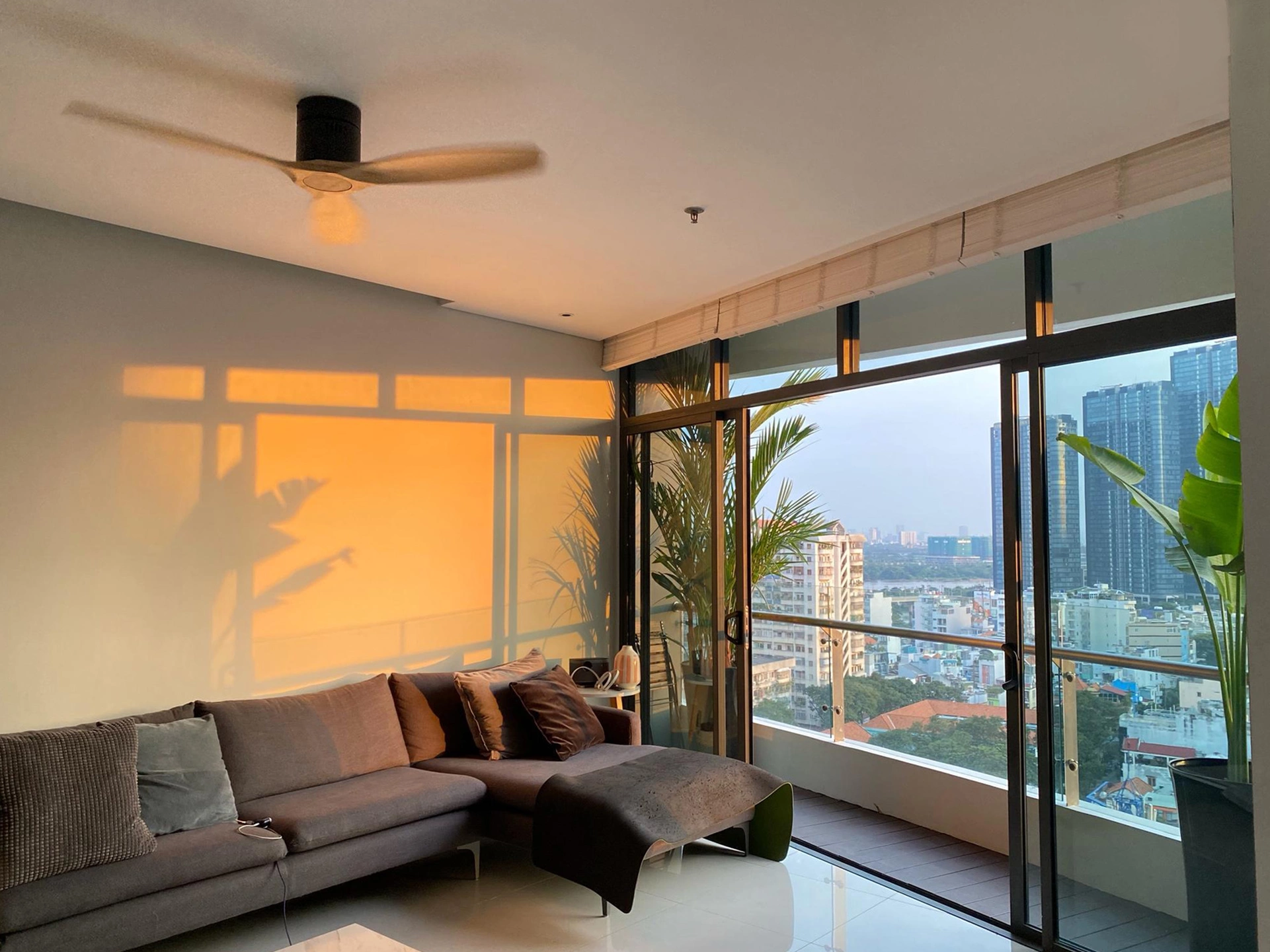 Làm thế nào để tiết kiệm điện cho phòng hướng Tây?