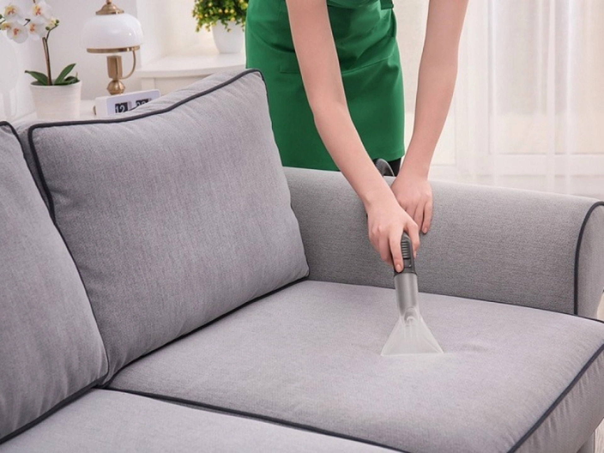 Làm thế nào để loại bỏ sạch lông thú cưng trên sofa?