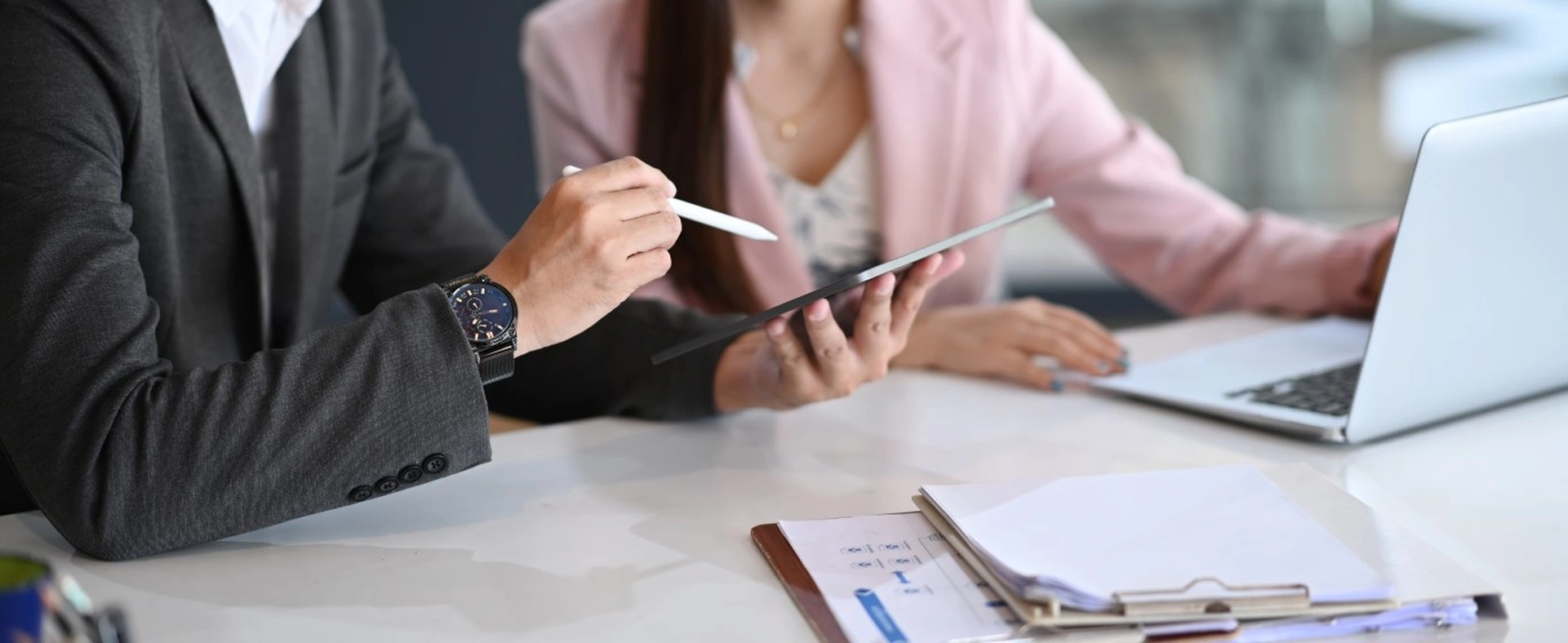 Cần nắm bắt tin tức về thị trường tài chính thế nào để đầu tư quỹ mở?
