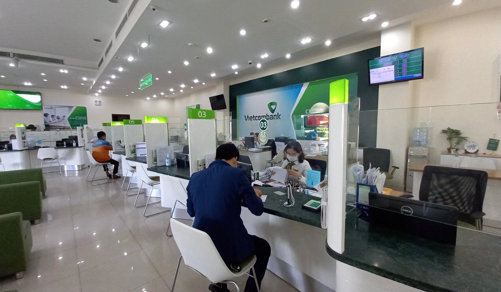 Làm sao để thực hiện quyền mua tại bảng giá chứng khoán VCBS?