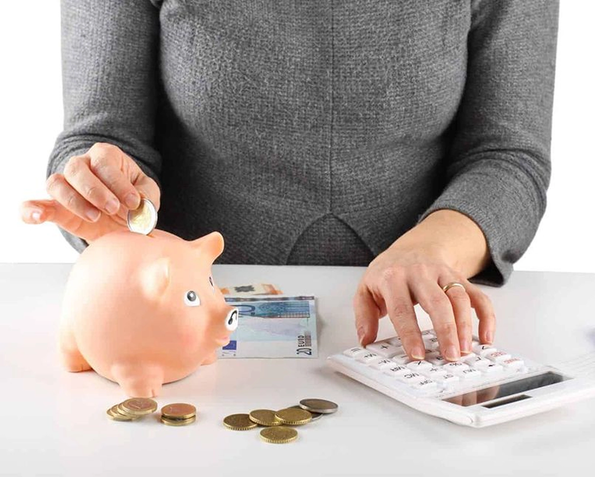 Nên gửi tiết kiệm thông thường hay tiết kiệm tích lũy?