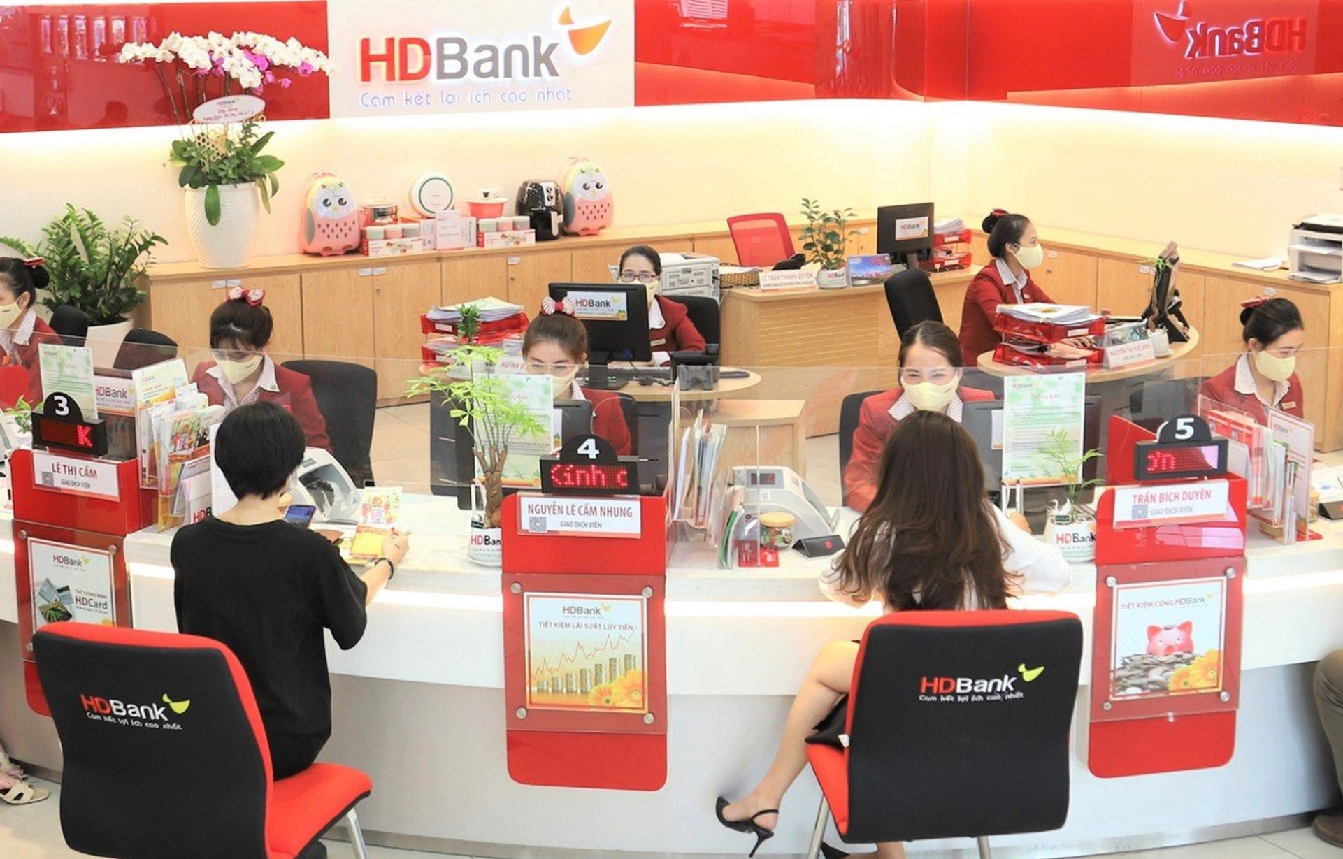 Tài khoản e-SkyOne HD Bank có khác gì so với dịch vụ e-banking HD Bank?