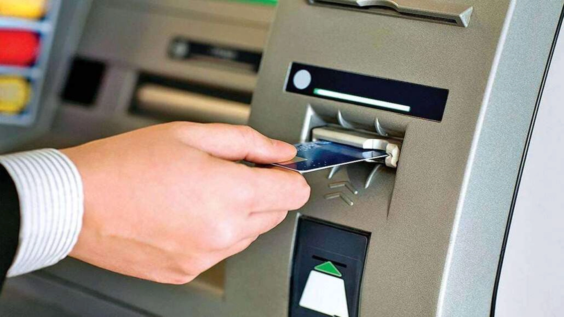 Hạn mức rút tiền qua ATM với tài khoản thanh toán thông thường đăng ký e-banking SHB là bao nhiêu?
