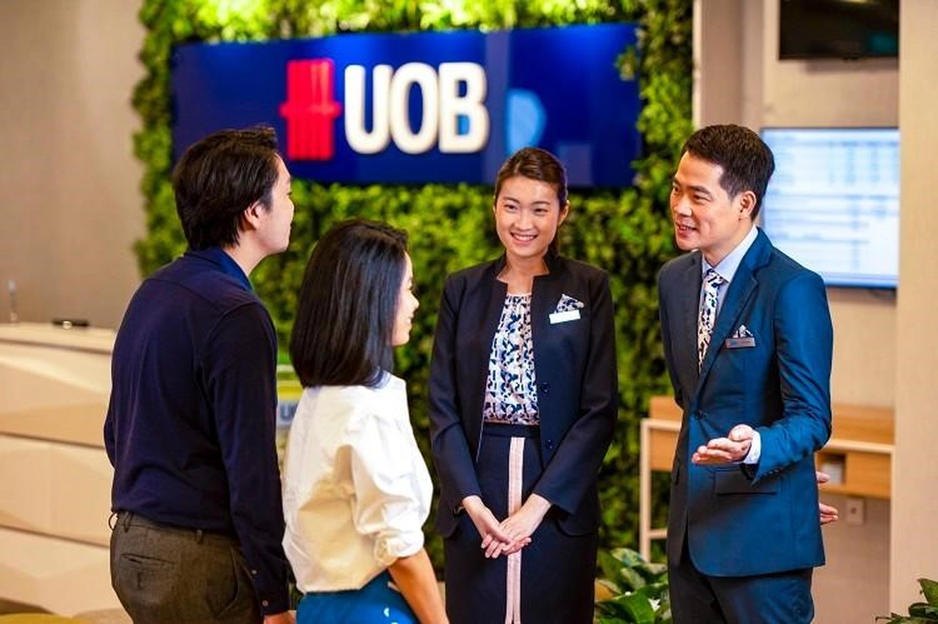 Khách hàng ưu tiên của ngân hàng UOB có các đặc quyền gì?